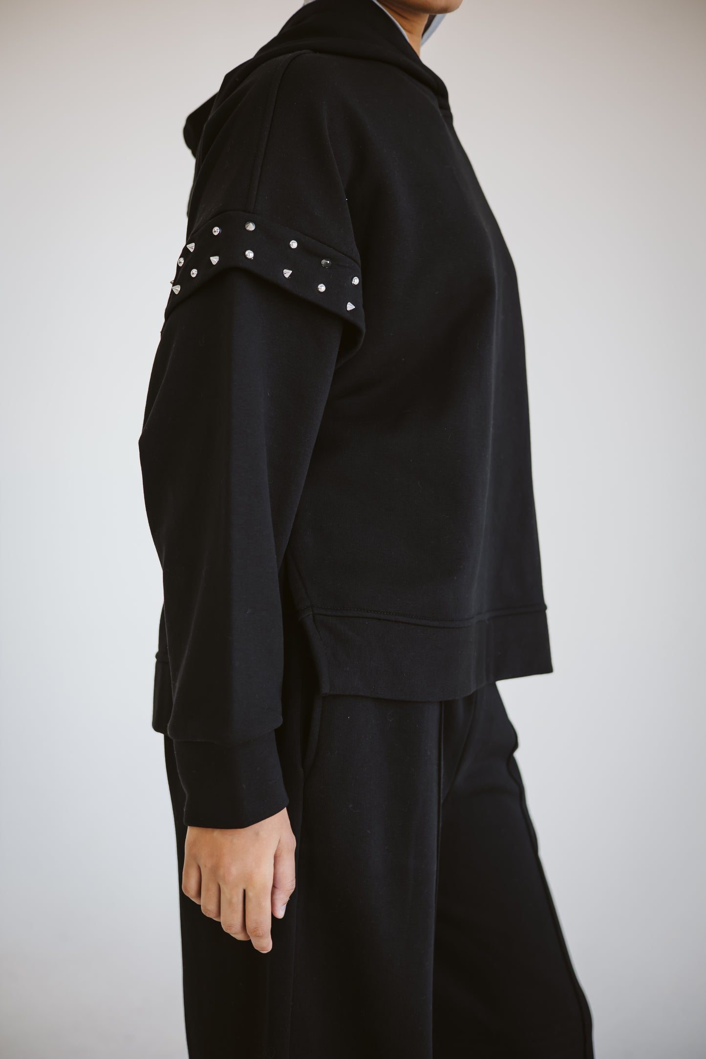 Studded Easy Set in black