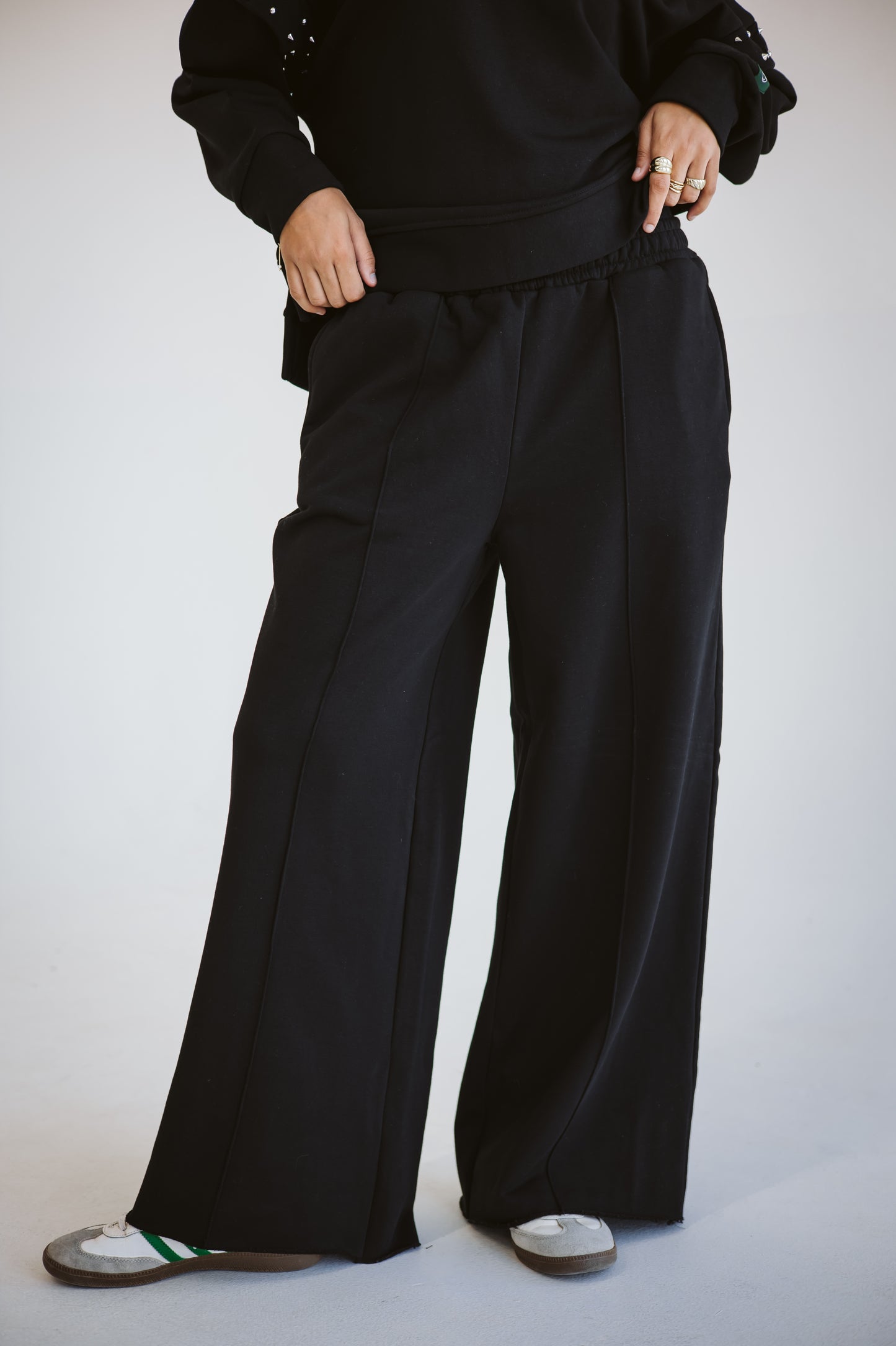 Studded Easy Set in black
