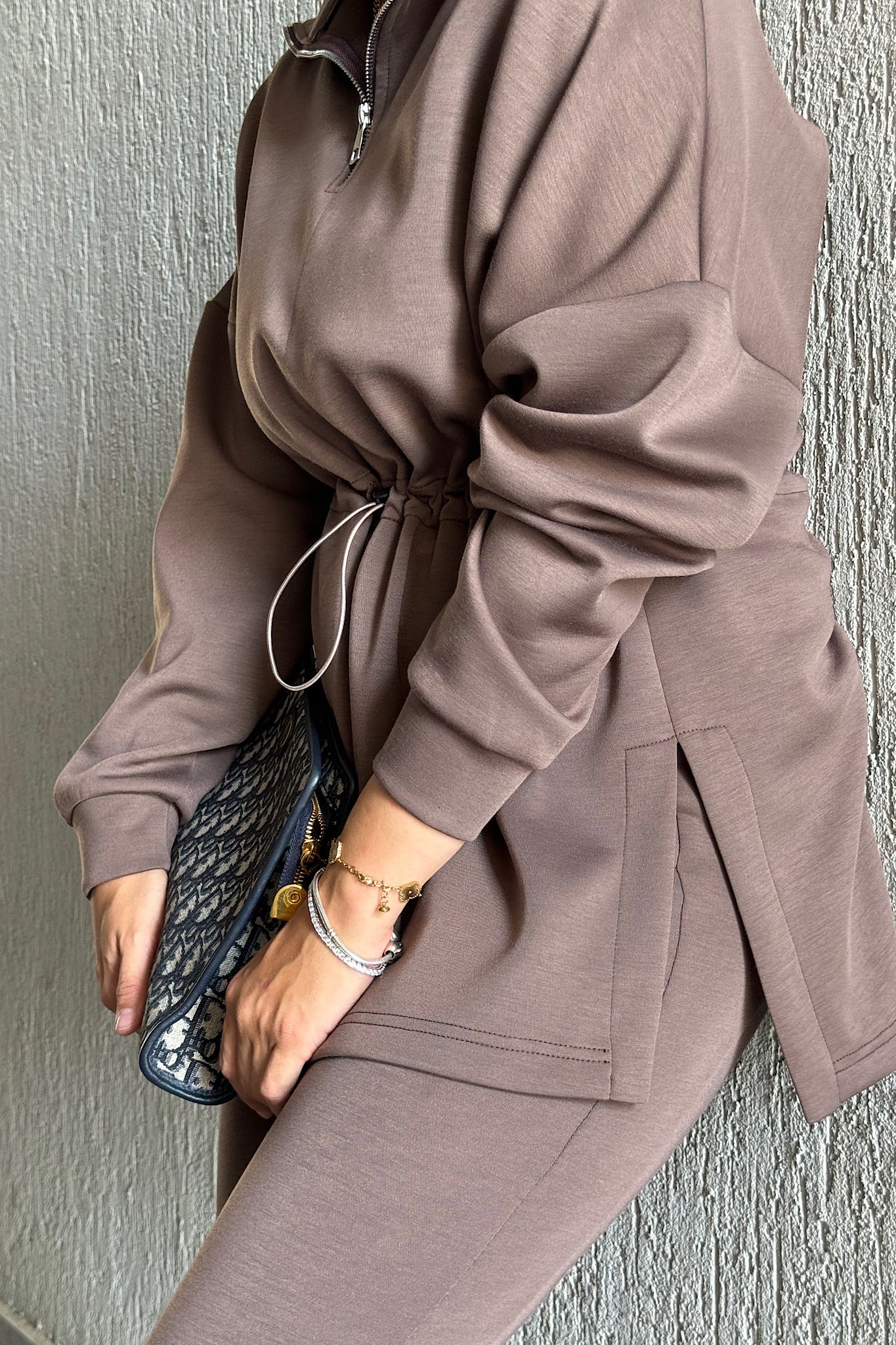 The Leisure Set in Brown
