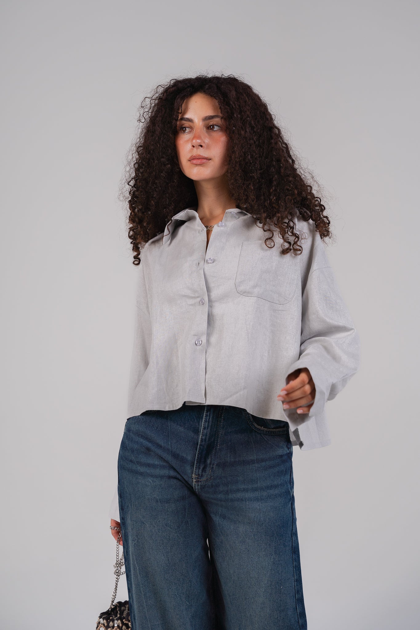 Cropped linen shirt in Grey