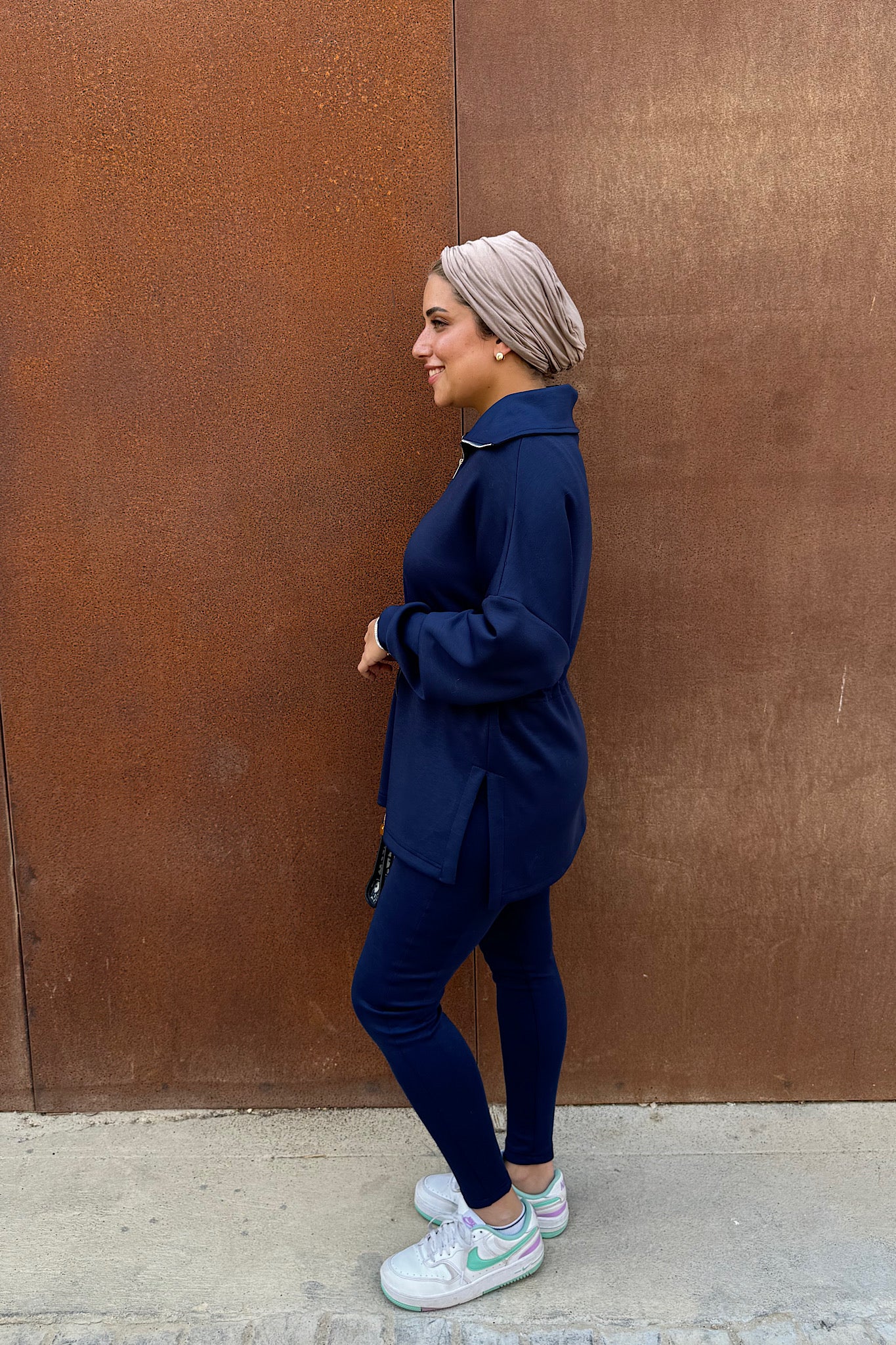 The Leisure Set in Navy