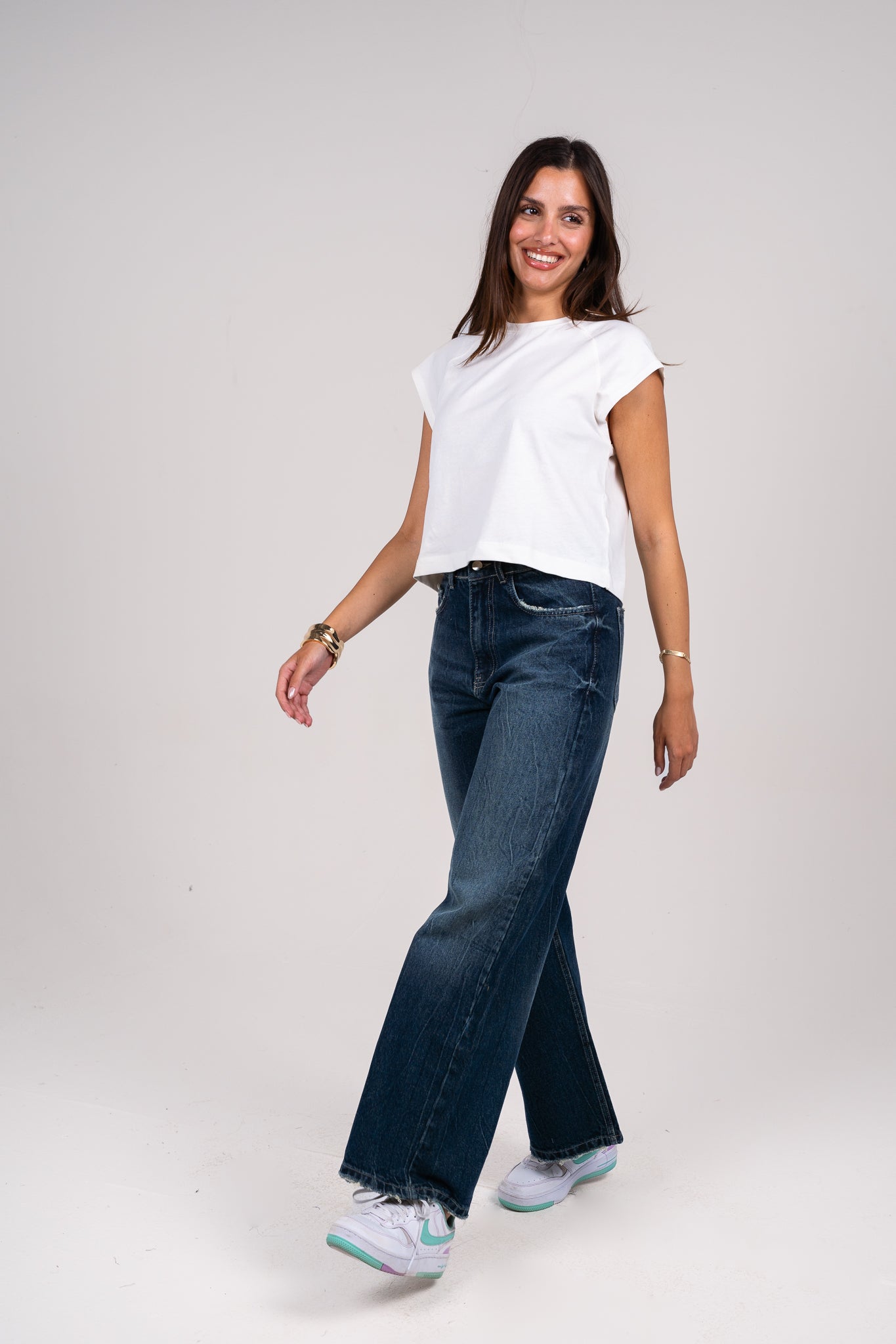 Mid-Rise straight leg denim pants