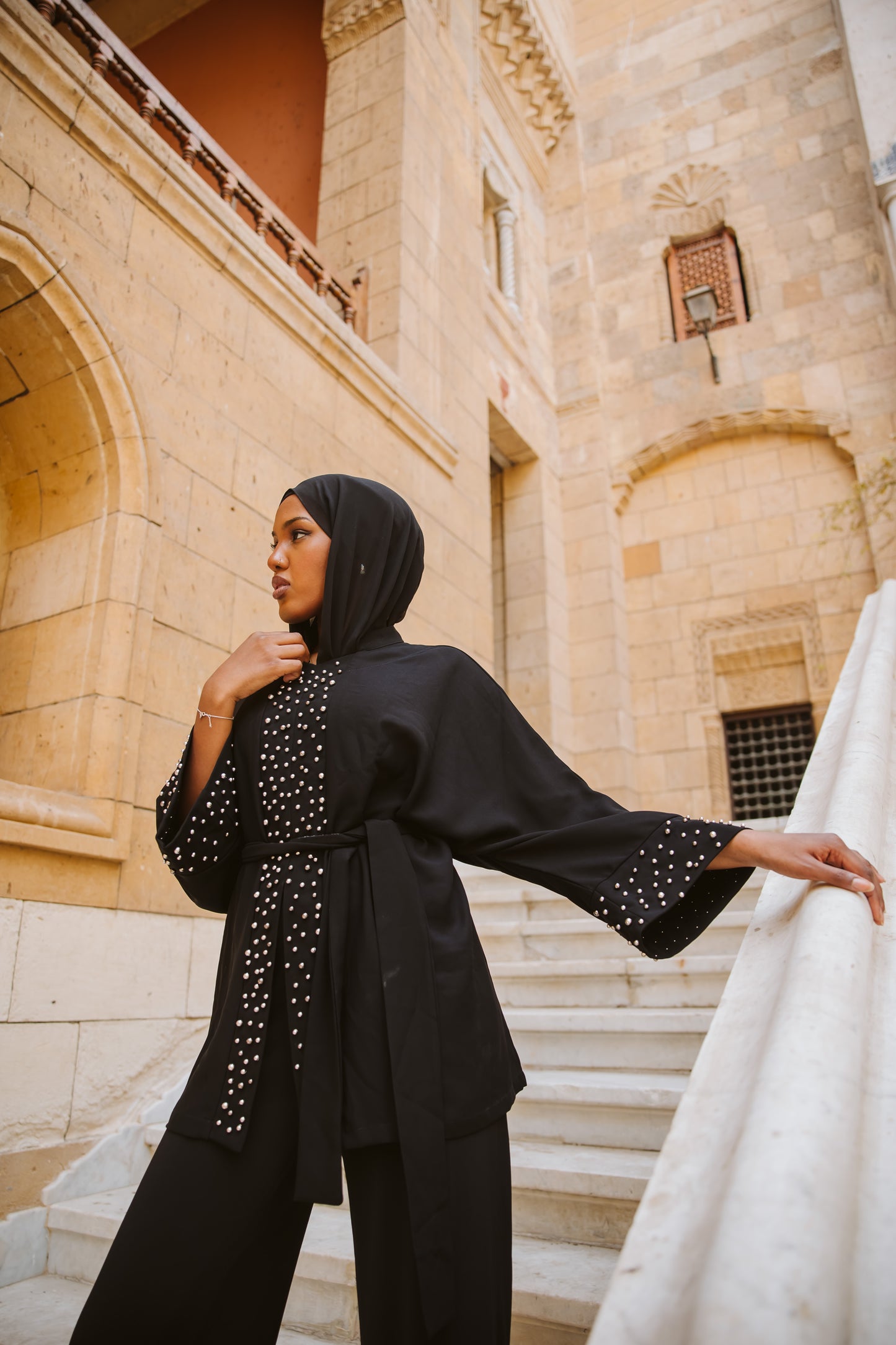 Better this way cape in black