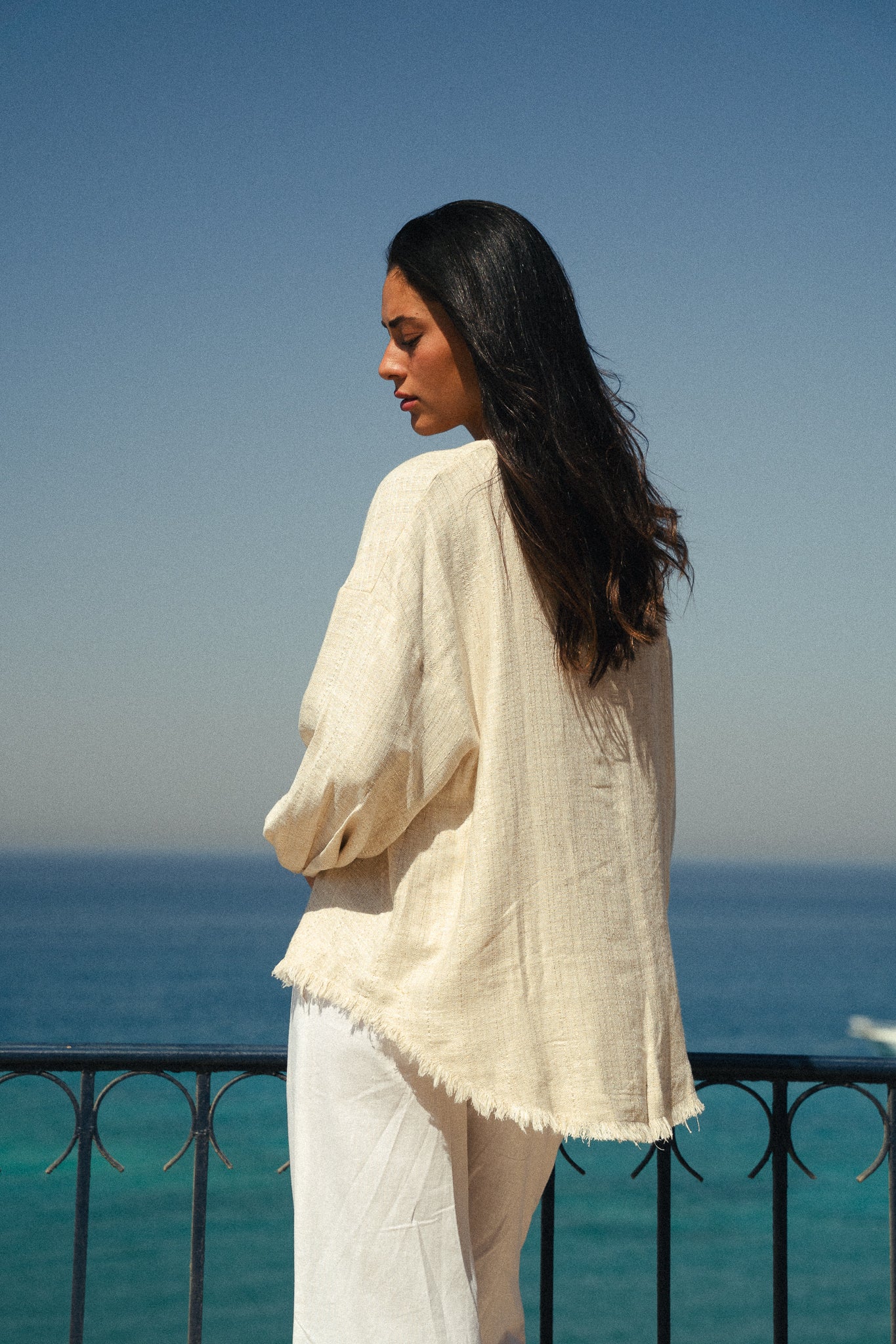 The Sparkly Fringes shirt in beige