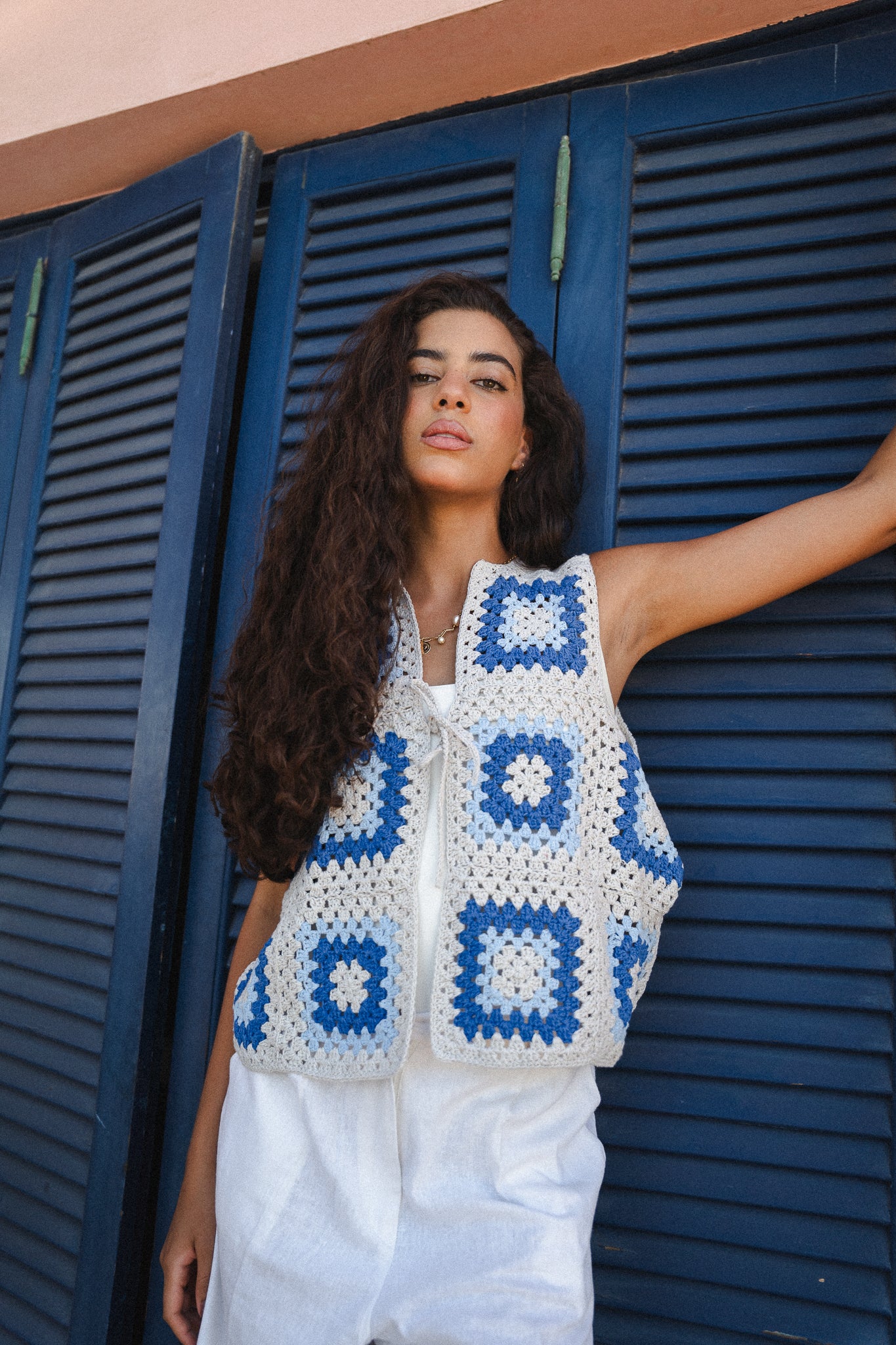 The Granny edit vest in blue