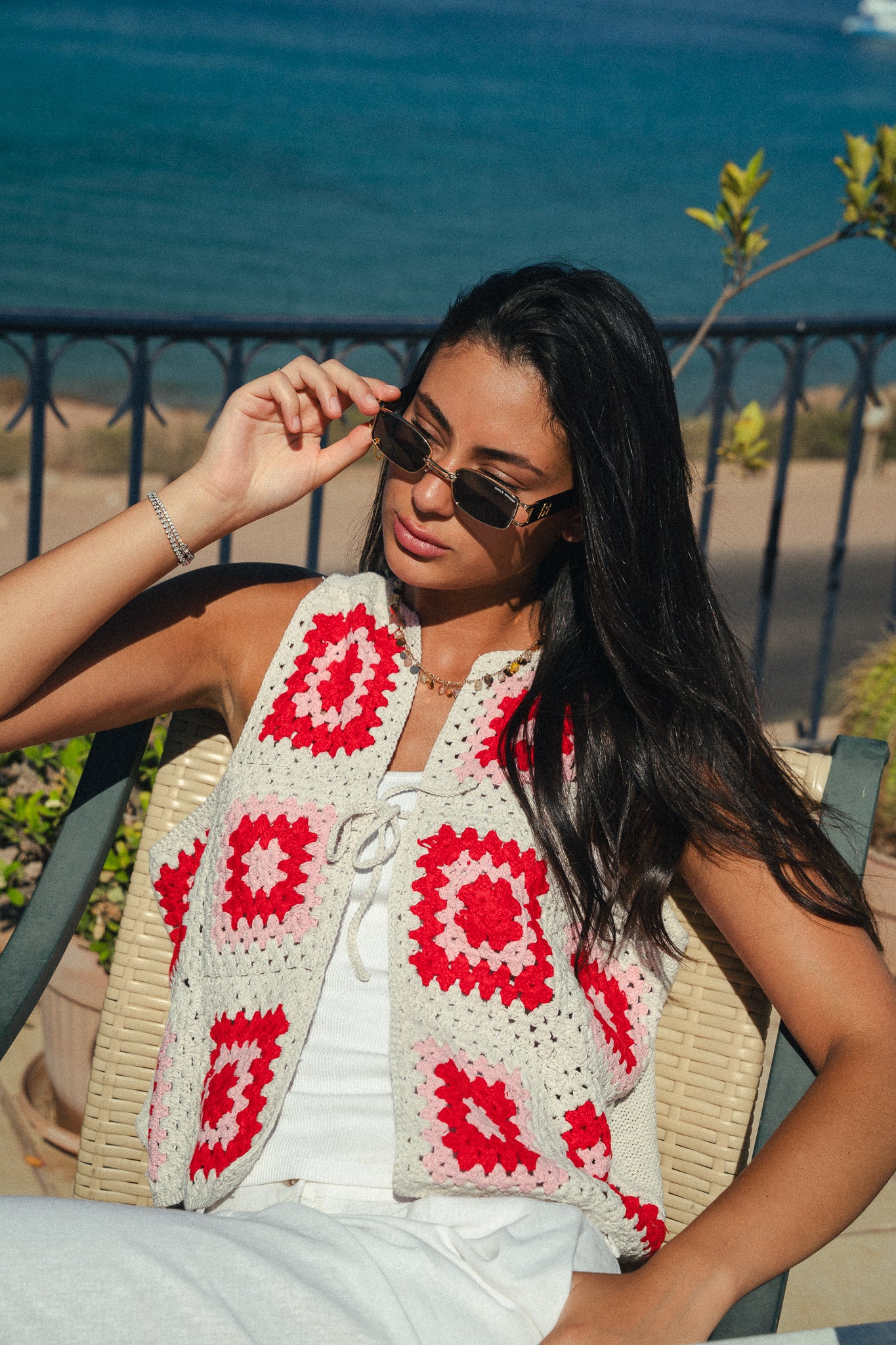 The Granny edit vest in Red
