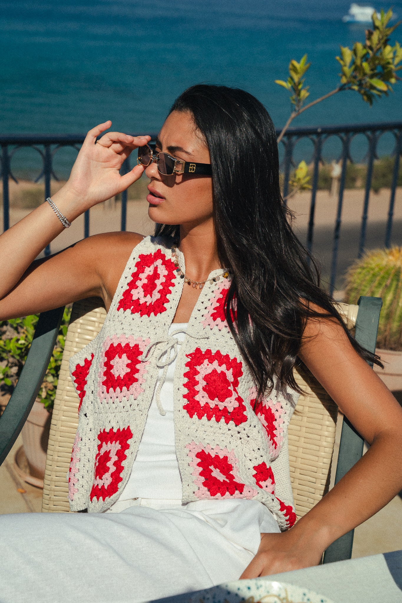 The Granny edit vest in Red