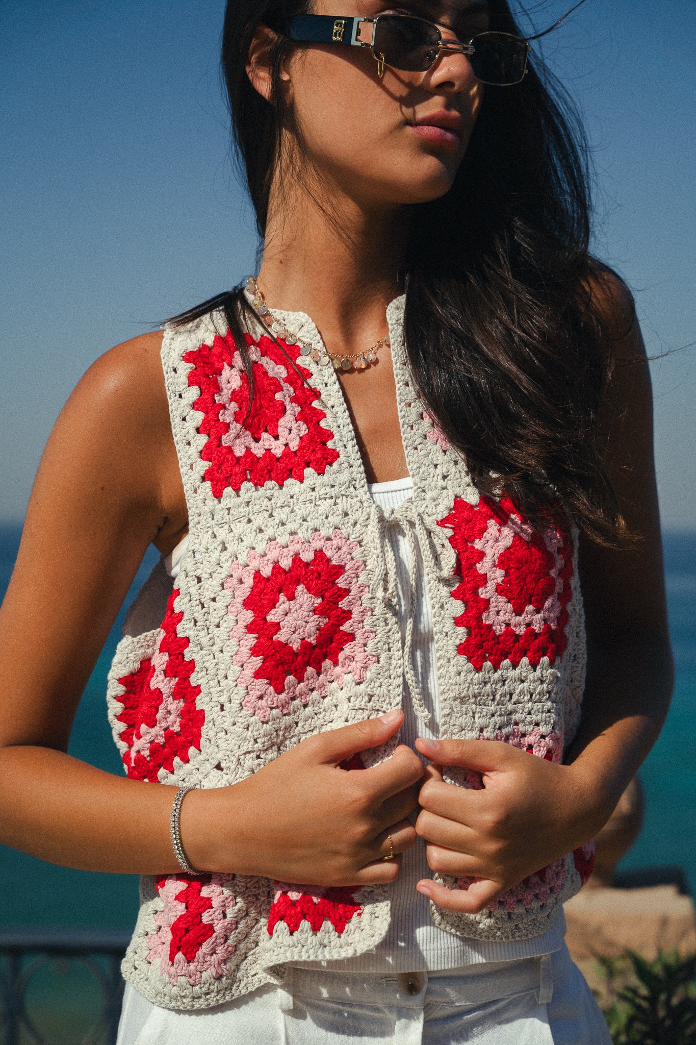 The Granny edit vest in Red