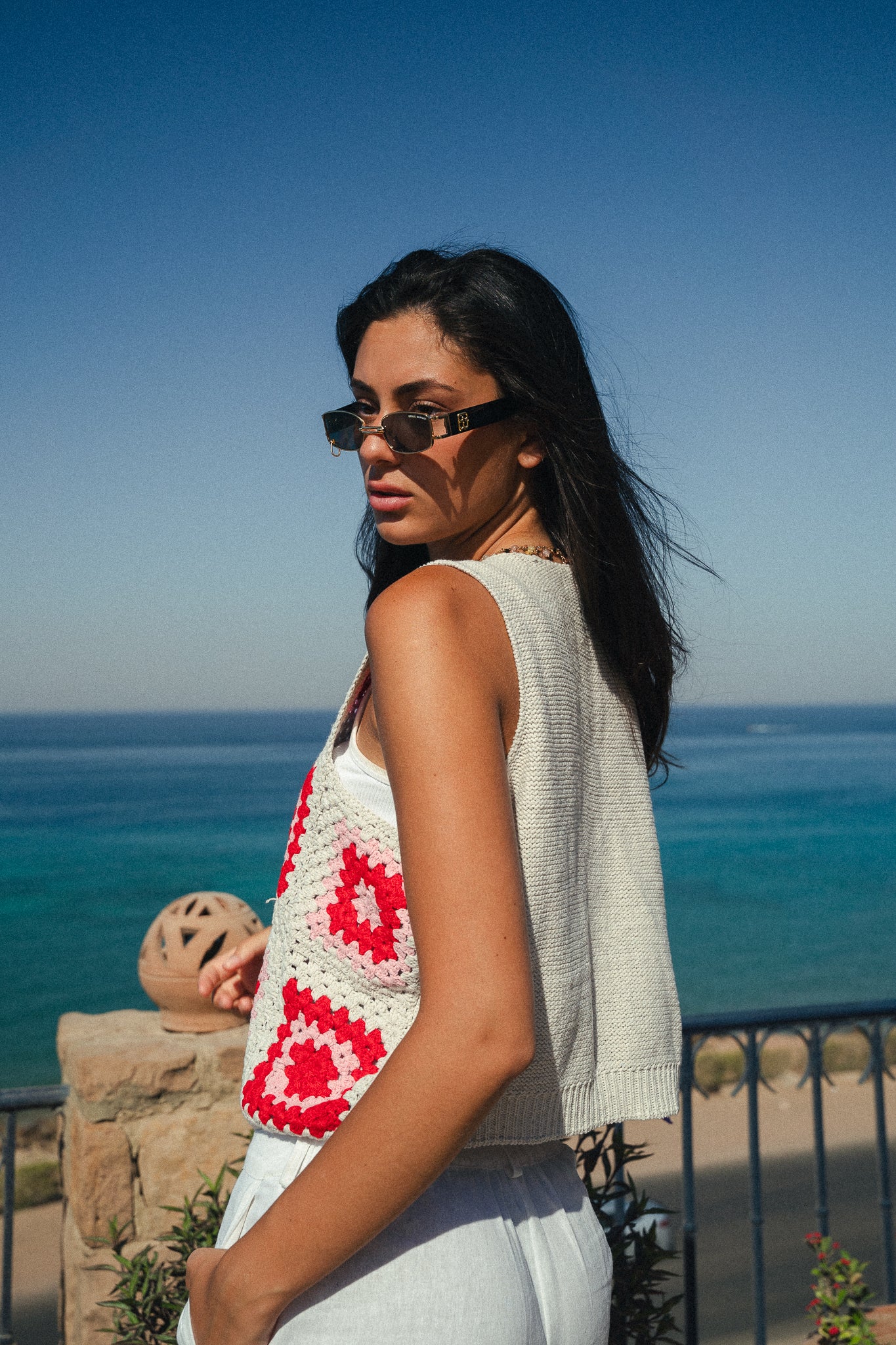 The Granny edit vest in Red