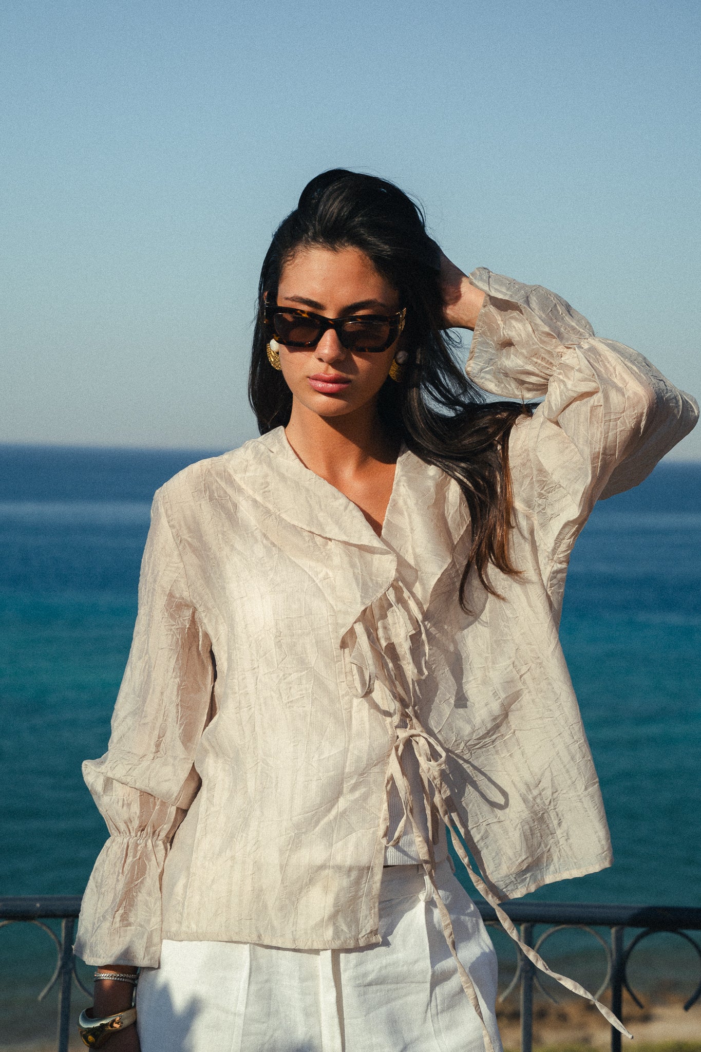 The Ruffles top in beige