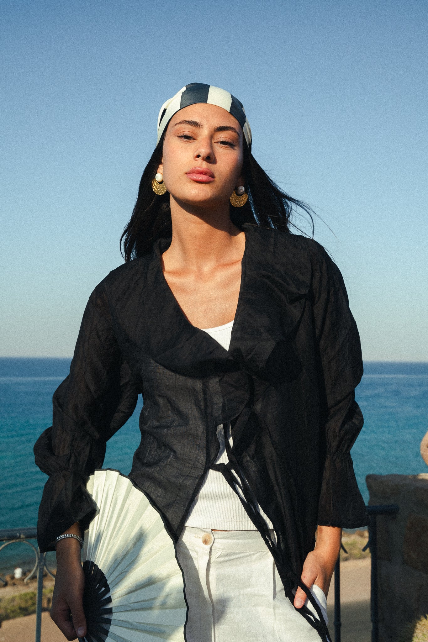 The Ruffles top in Black