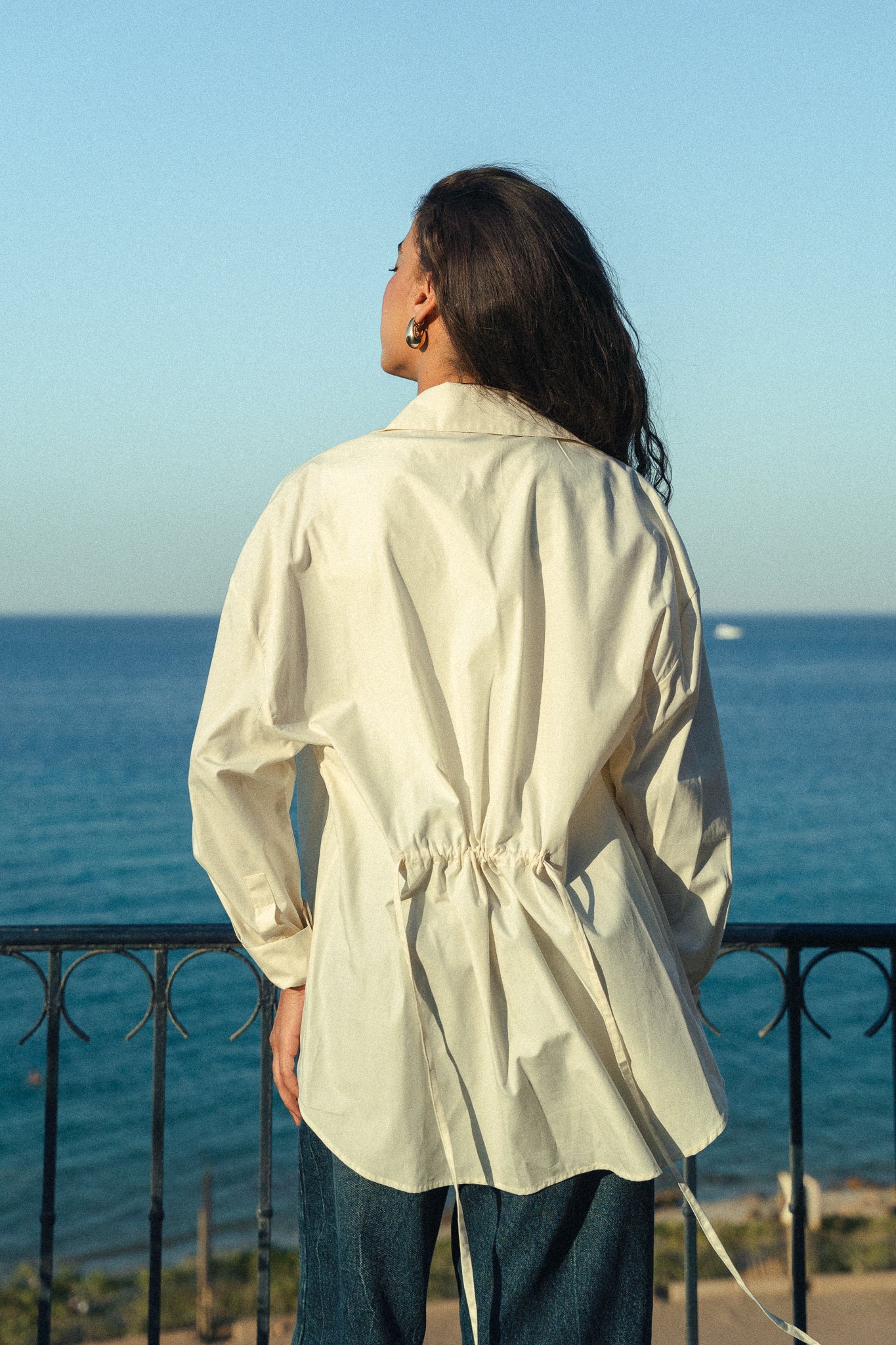 Wrap it shirt in Off-White - Poplin
