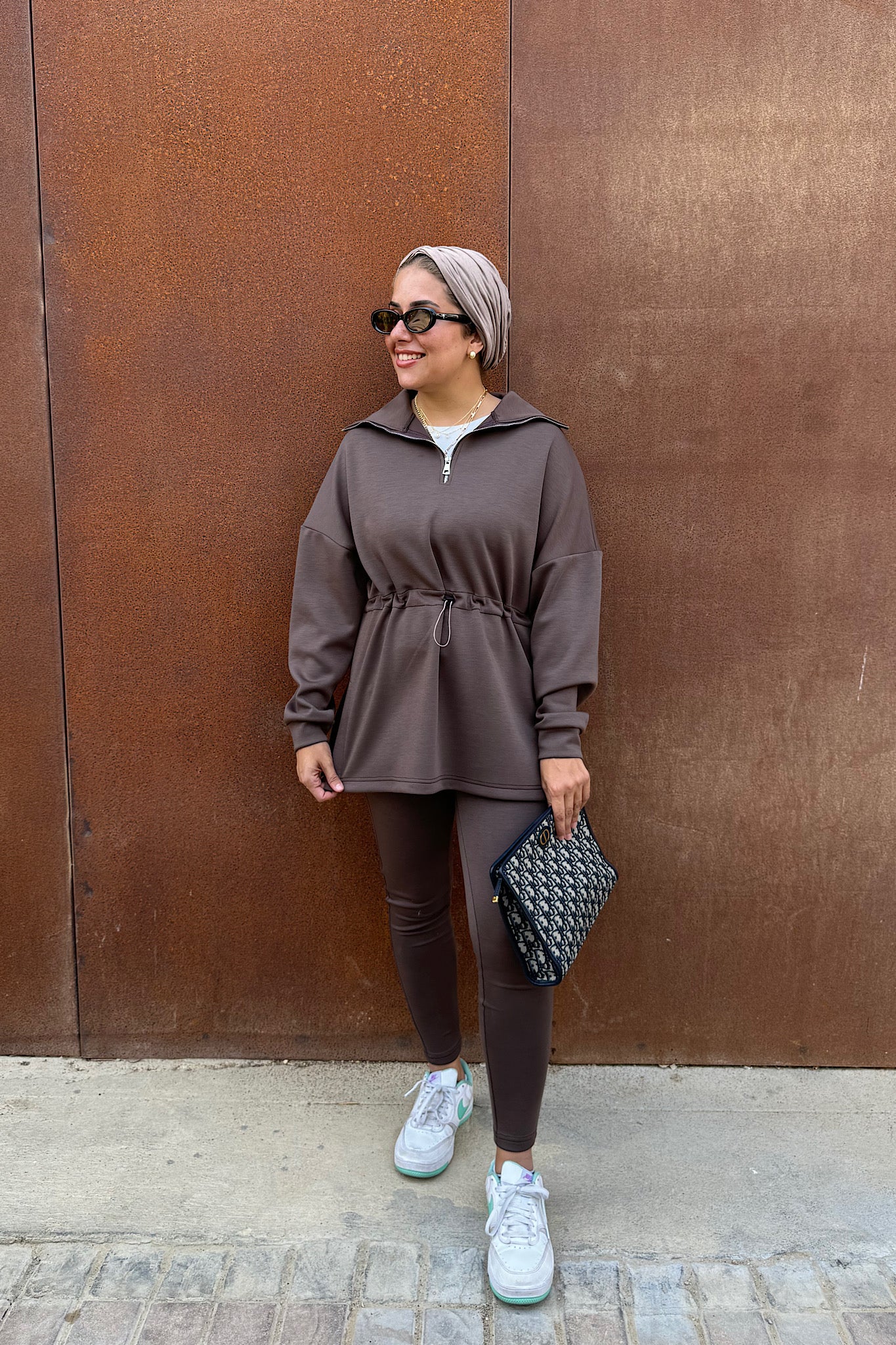 The Leisure Set in Brown