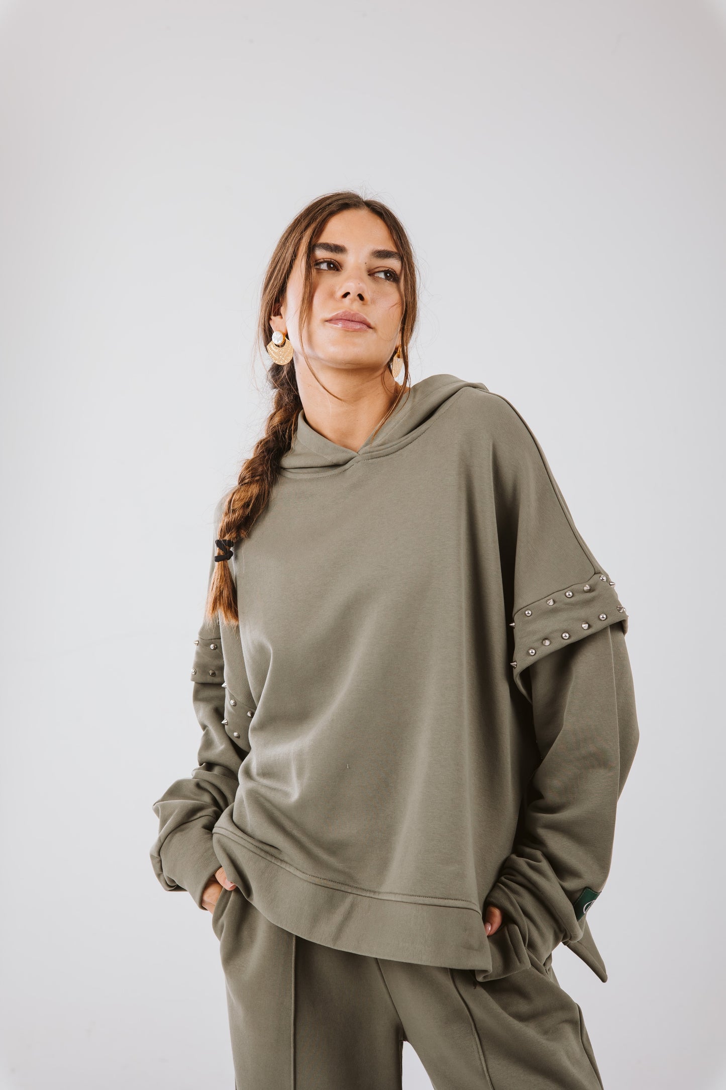 Studded Easy Set in Olive