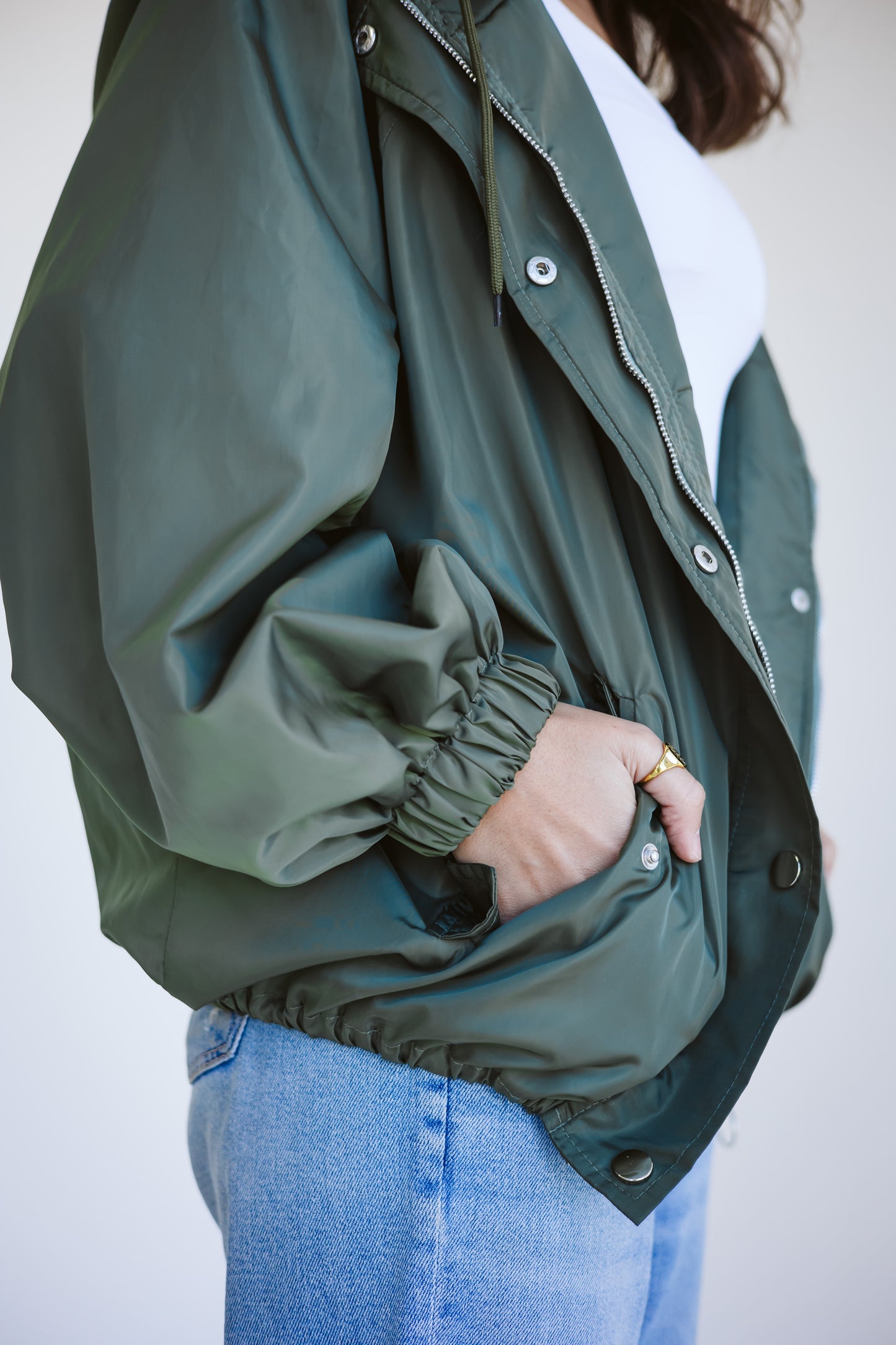 Waterproof jacket in olive