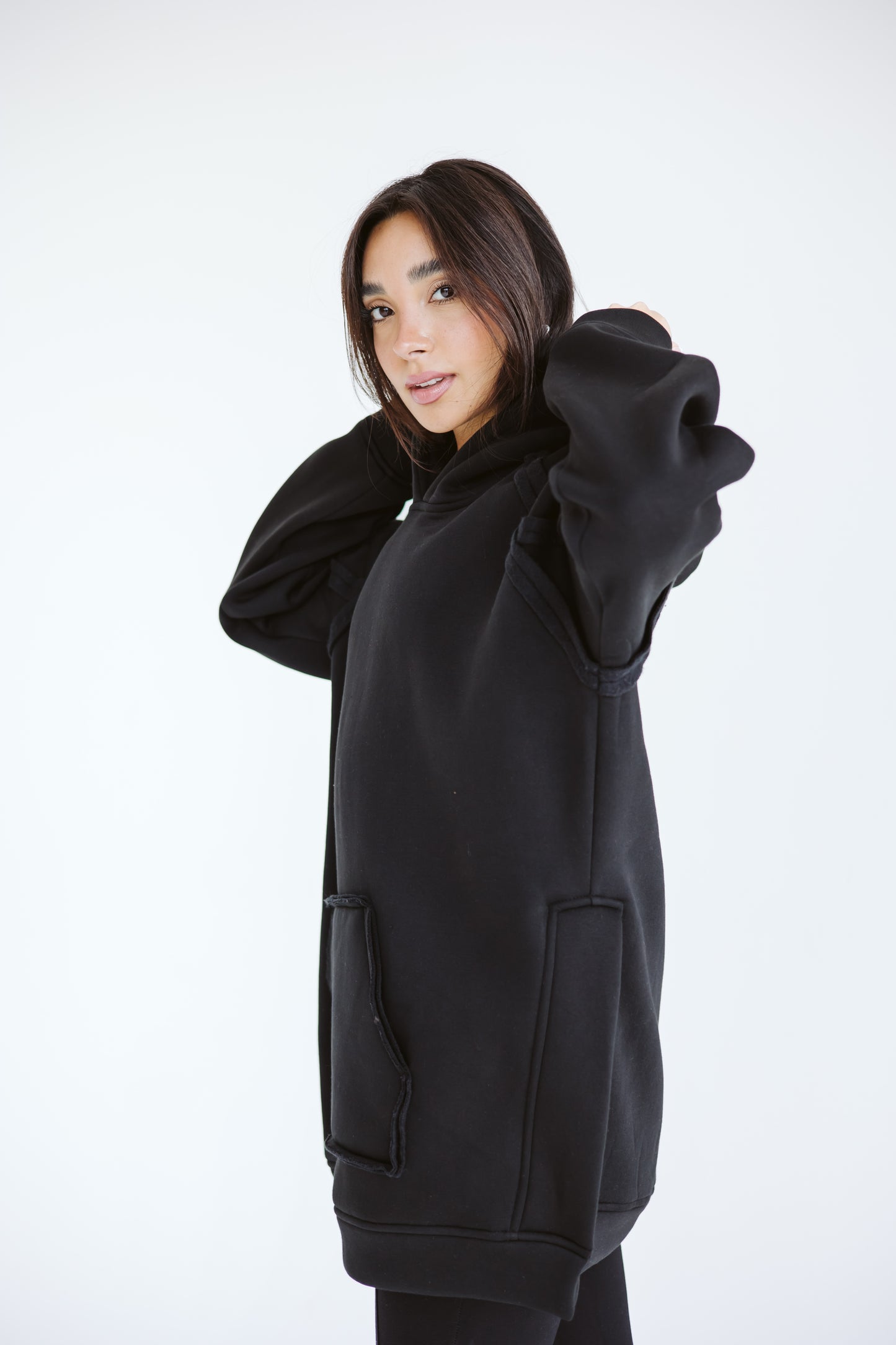 Essential hoodie in black