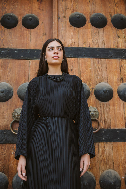 Plisse dress in black