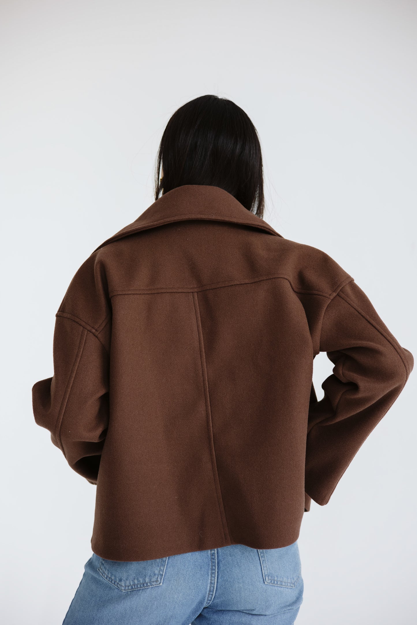 Snug jacket in brown