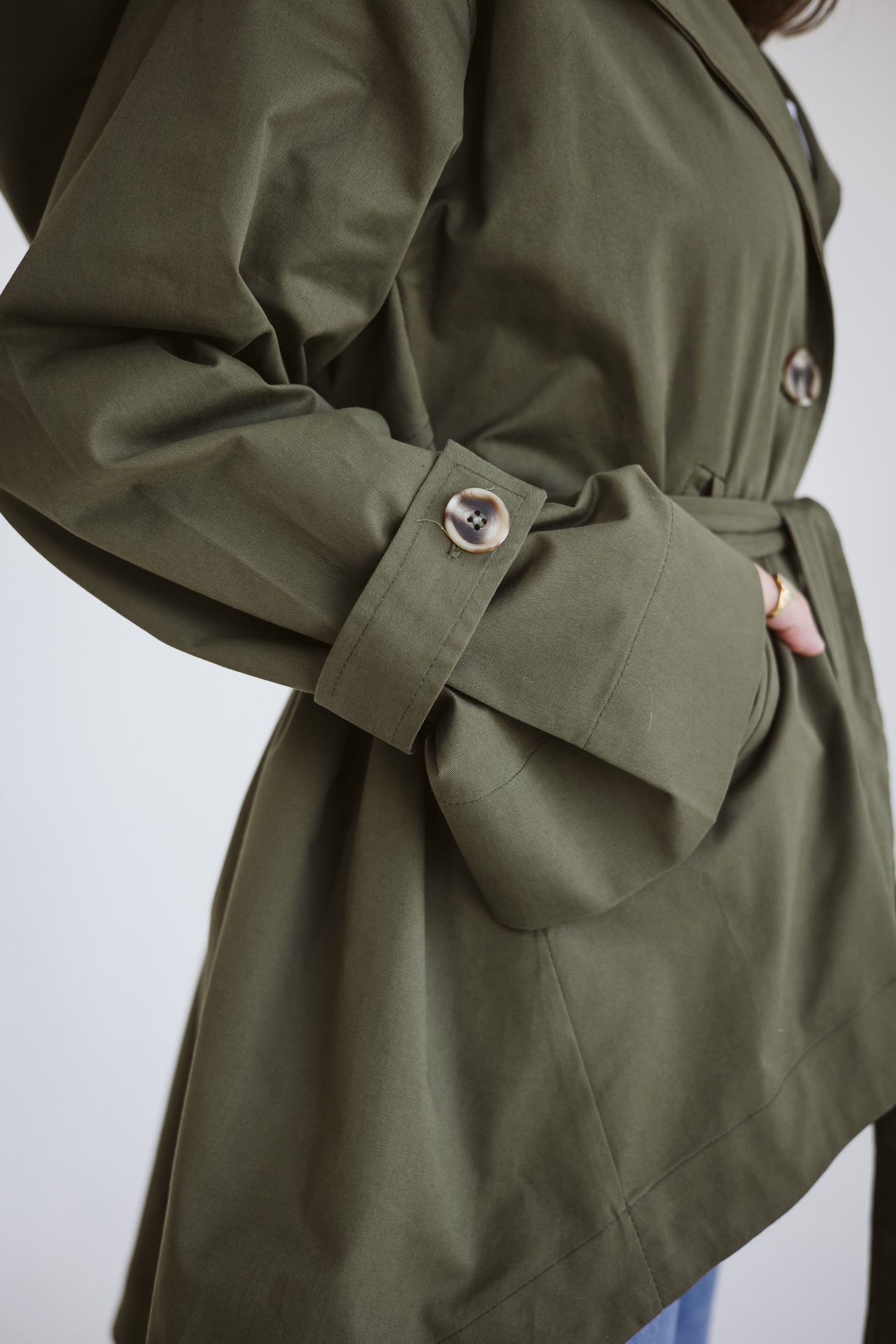 Luca jacket in olive ( preorder & receive in 10 to 15 days)