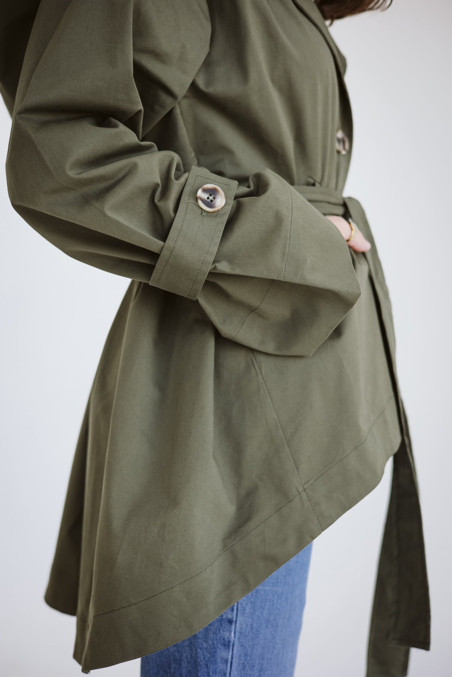 Luca jacket in olive ( preorder & receive in 10 to 15 days)