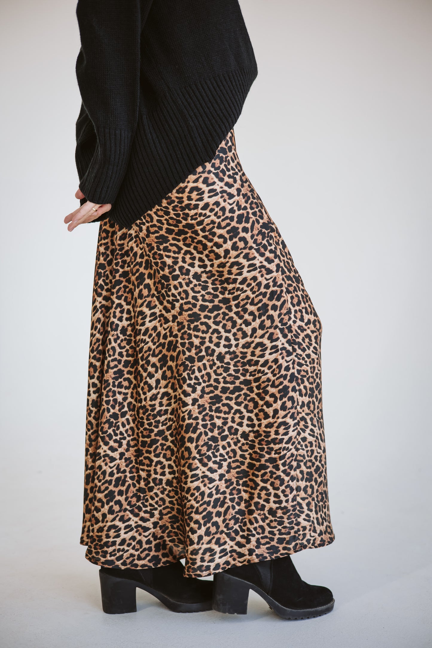 Leopard skirt