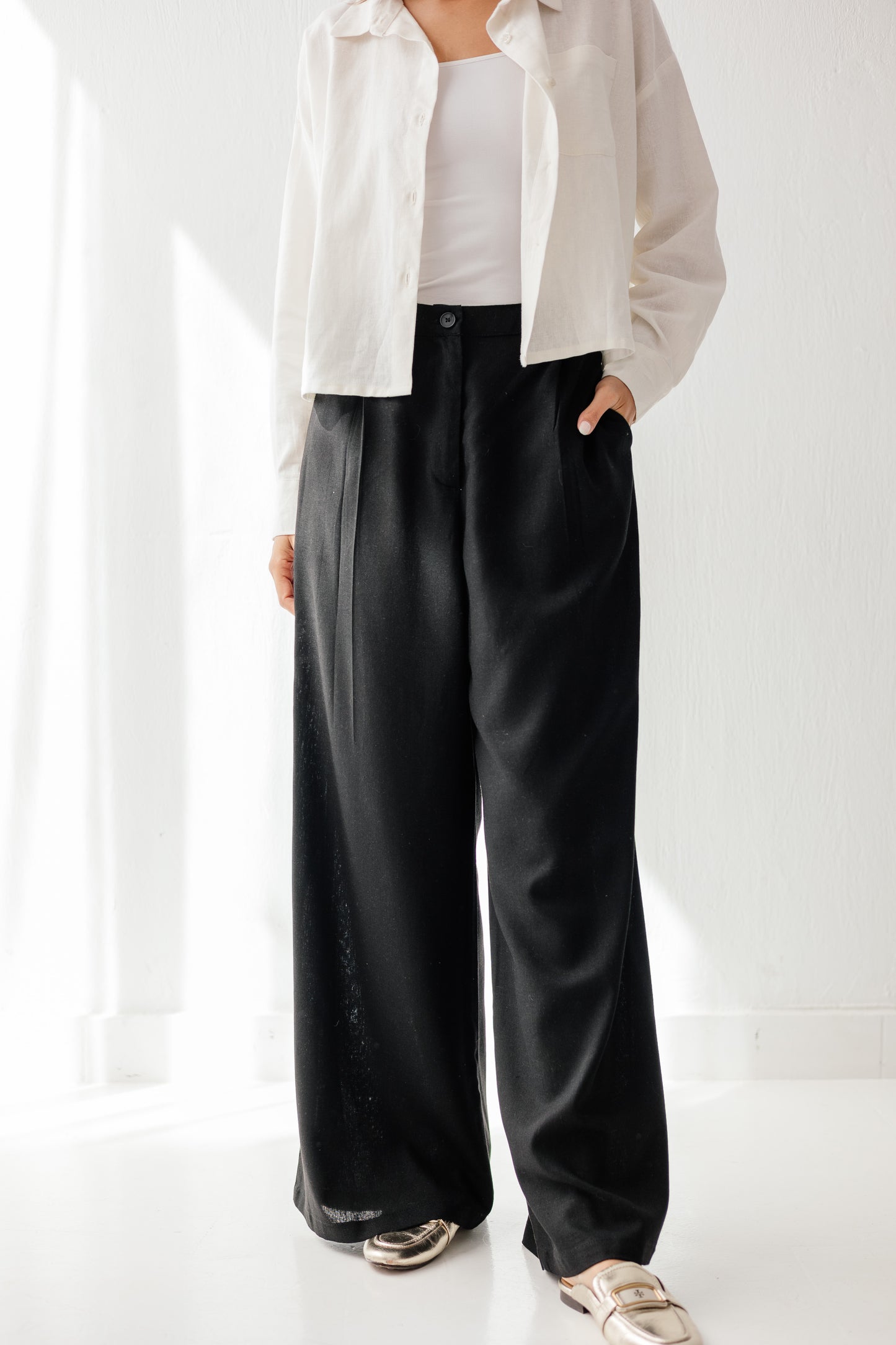 So charming linen pants in Black