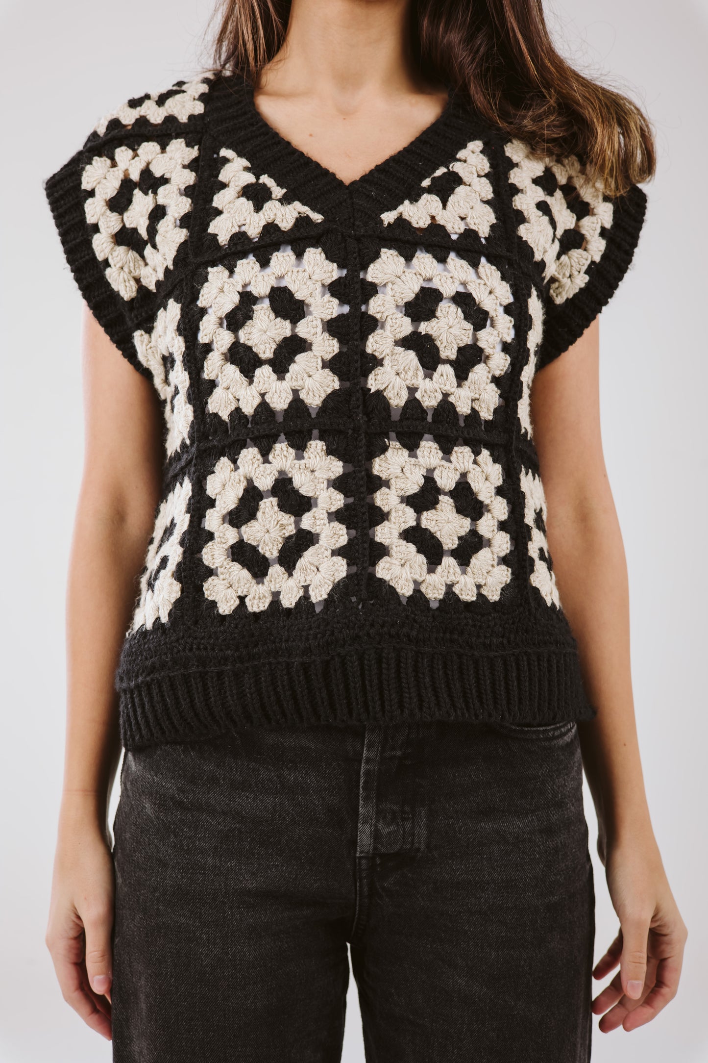 Knit vest in black