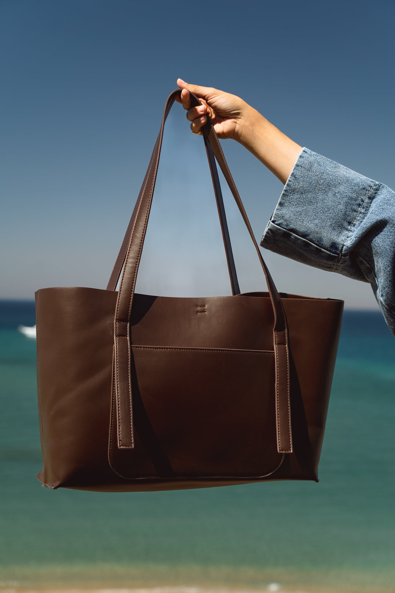 The all in Leather Bag in brown