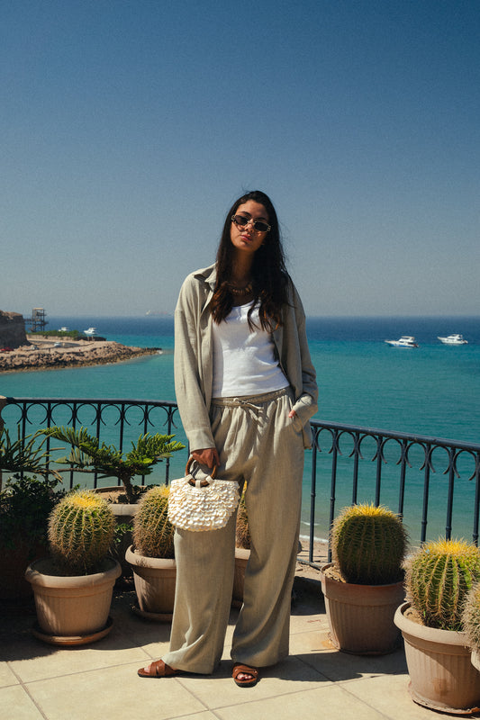 The Muse set in Cafe