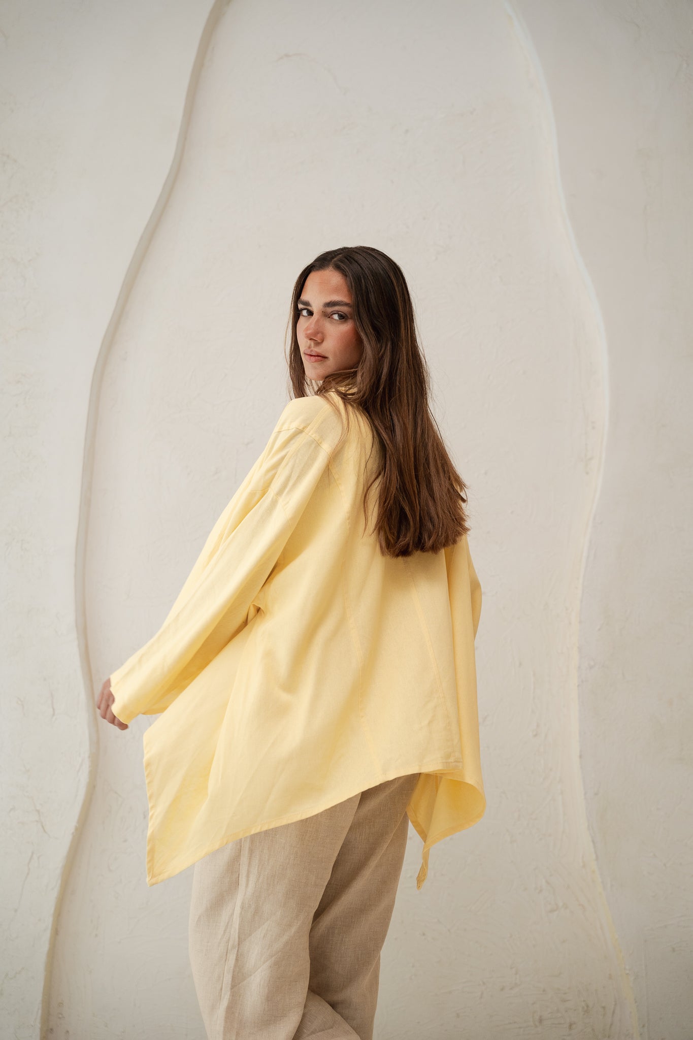 Good Feels Kimono in Butter Yellow