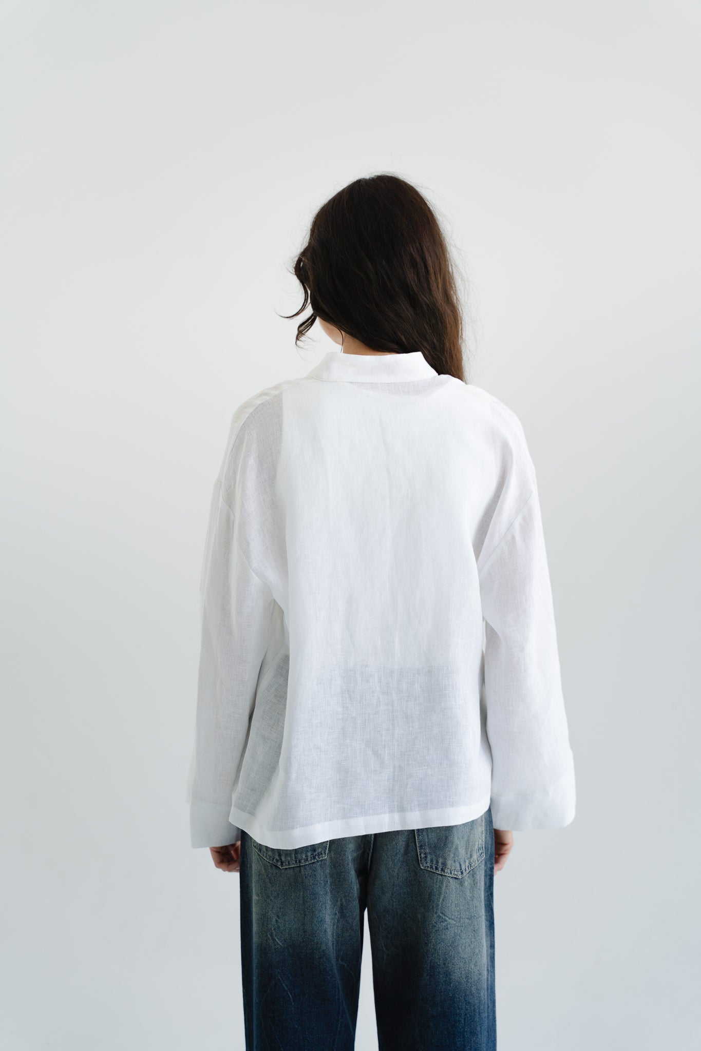 Petals Linen Shirt in White