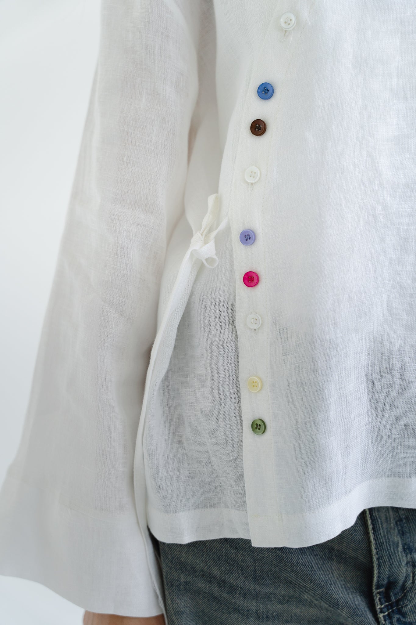 Petals Linen Shirt in White
