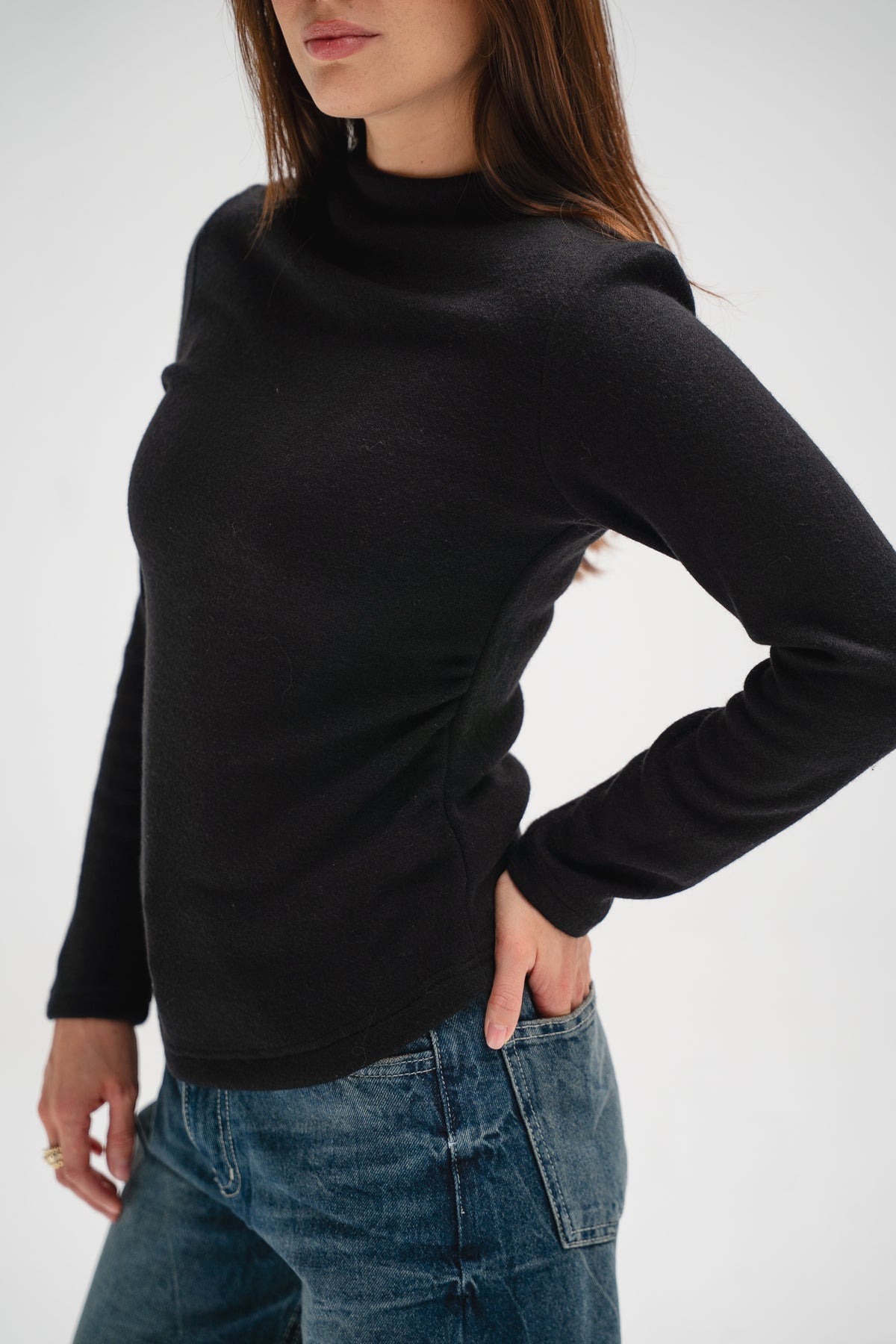 Cloud Basic Knit Top in Black