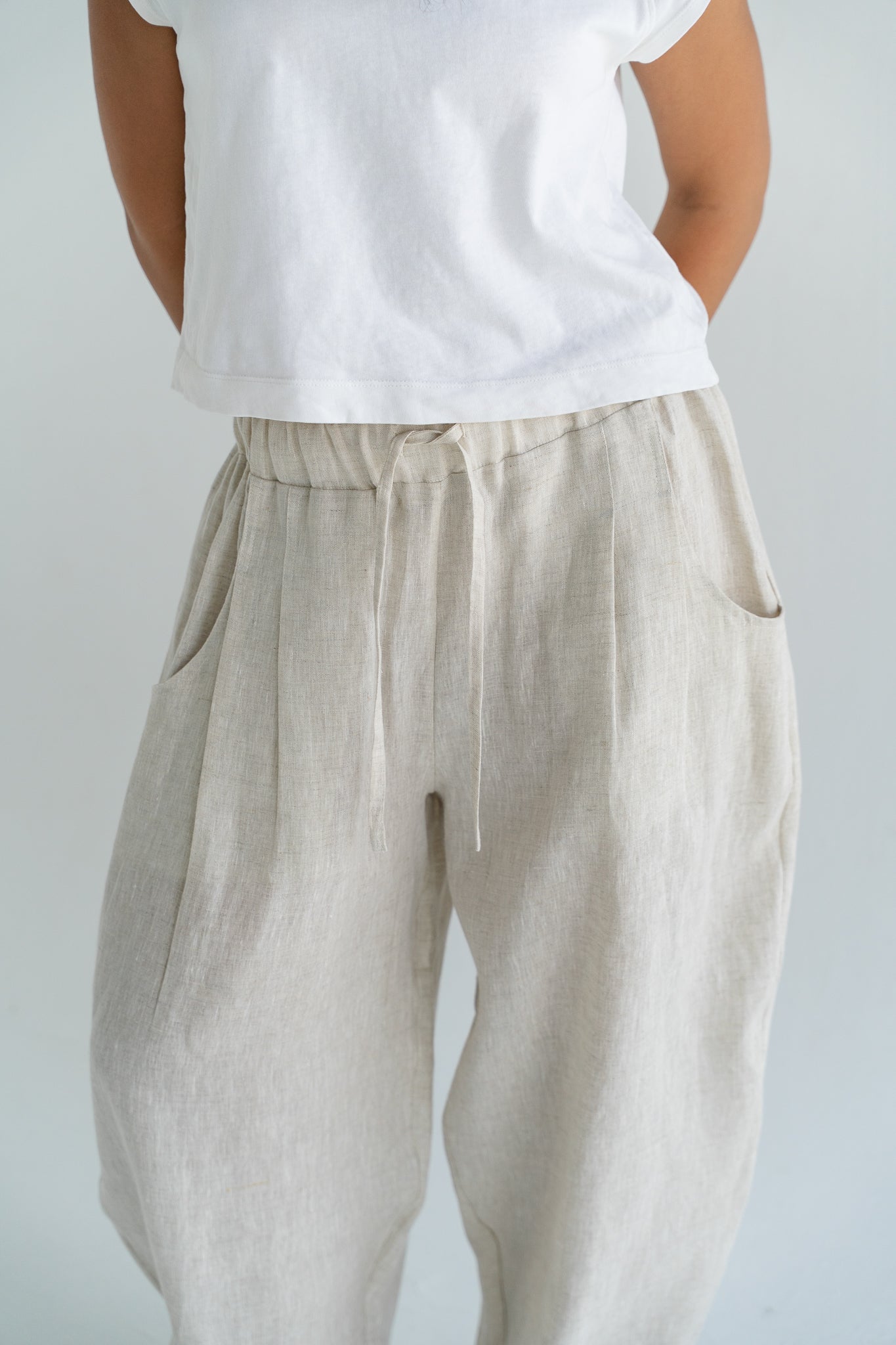 Balloon Linen Pants in Beige