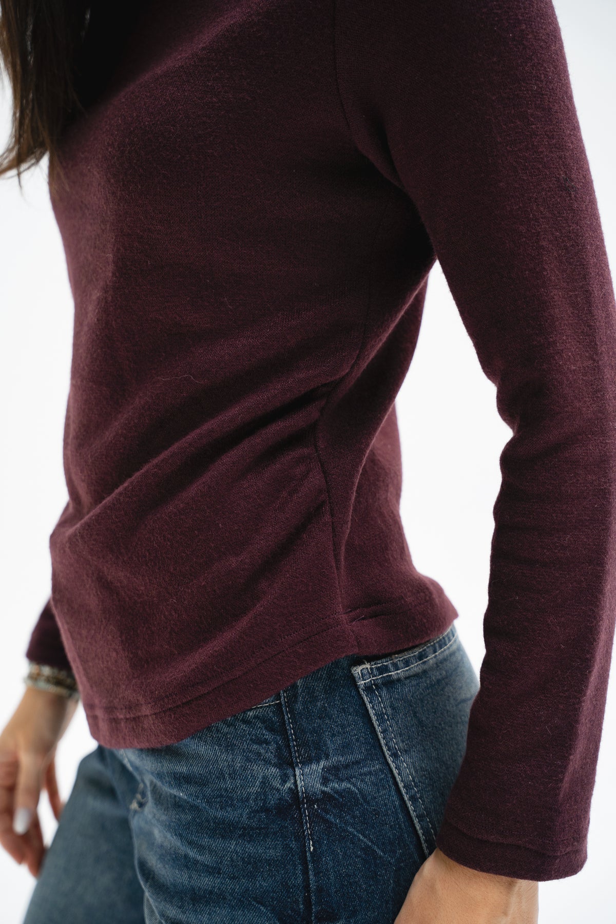 Cloud Basic Knit Top in Burgundy