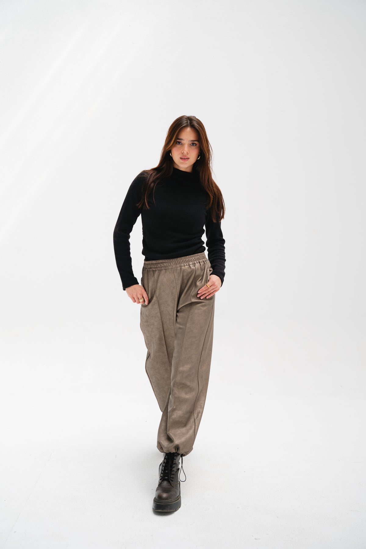 Balloon Leather Pants in Gold