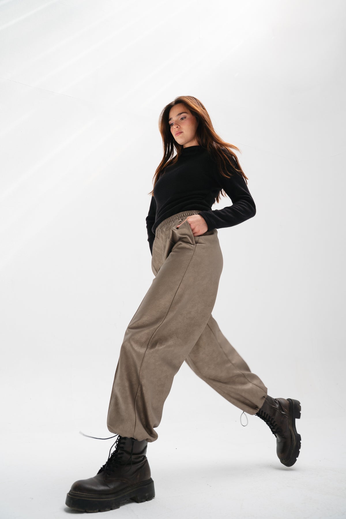 Balloon Leather Pants in Gold