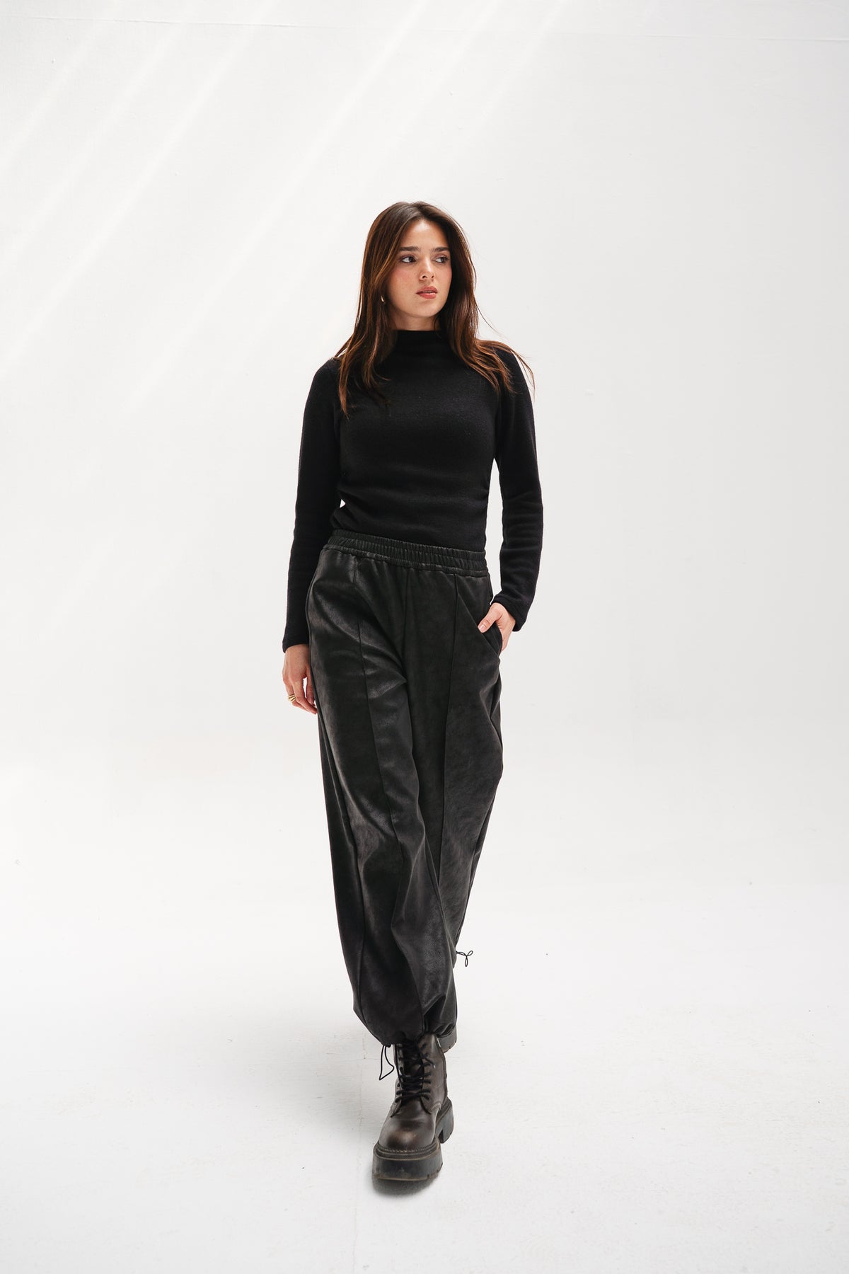 Balloon Leather Pants in Black