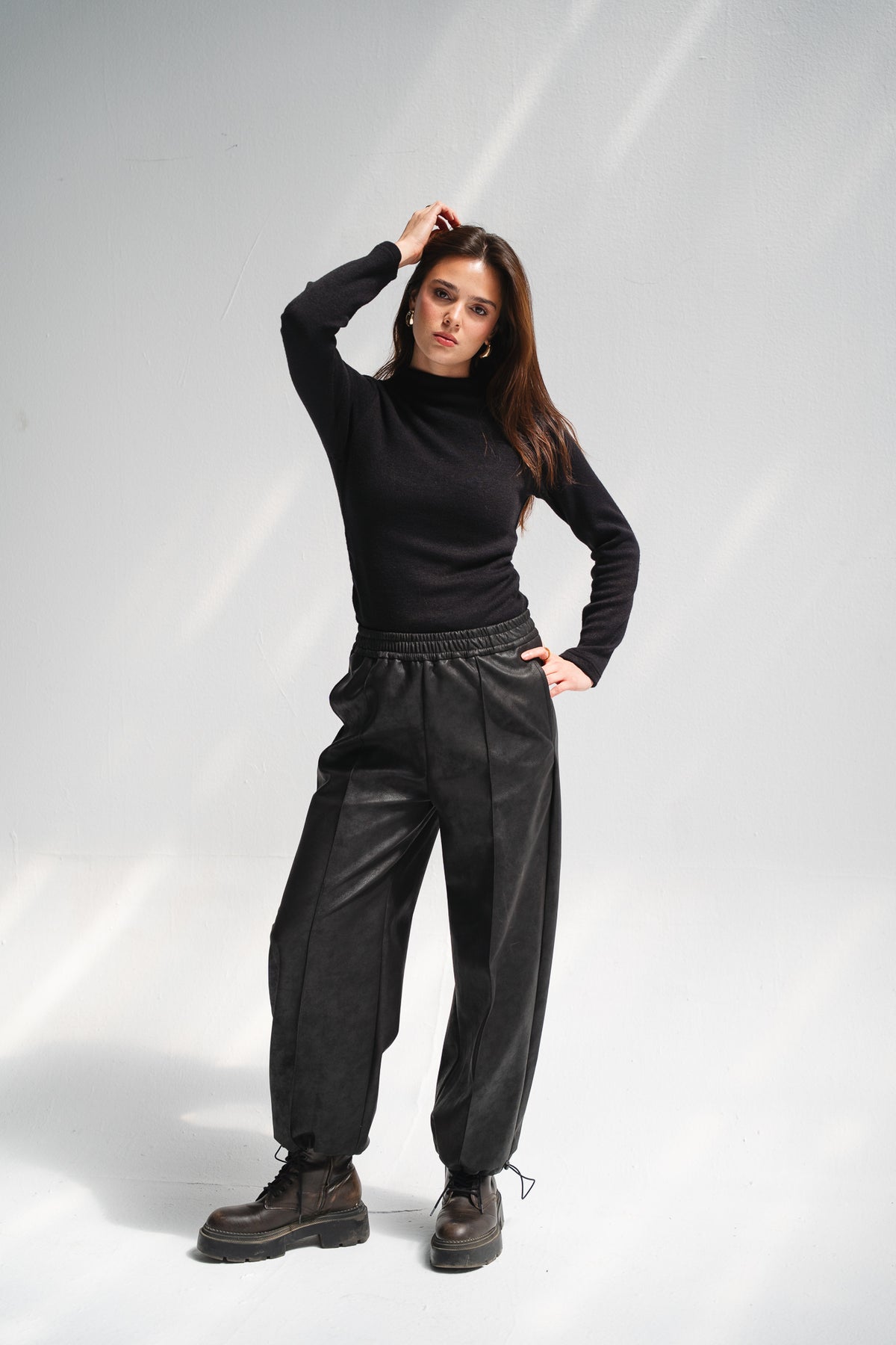 Balloon Leather Pants in Black