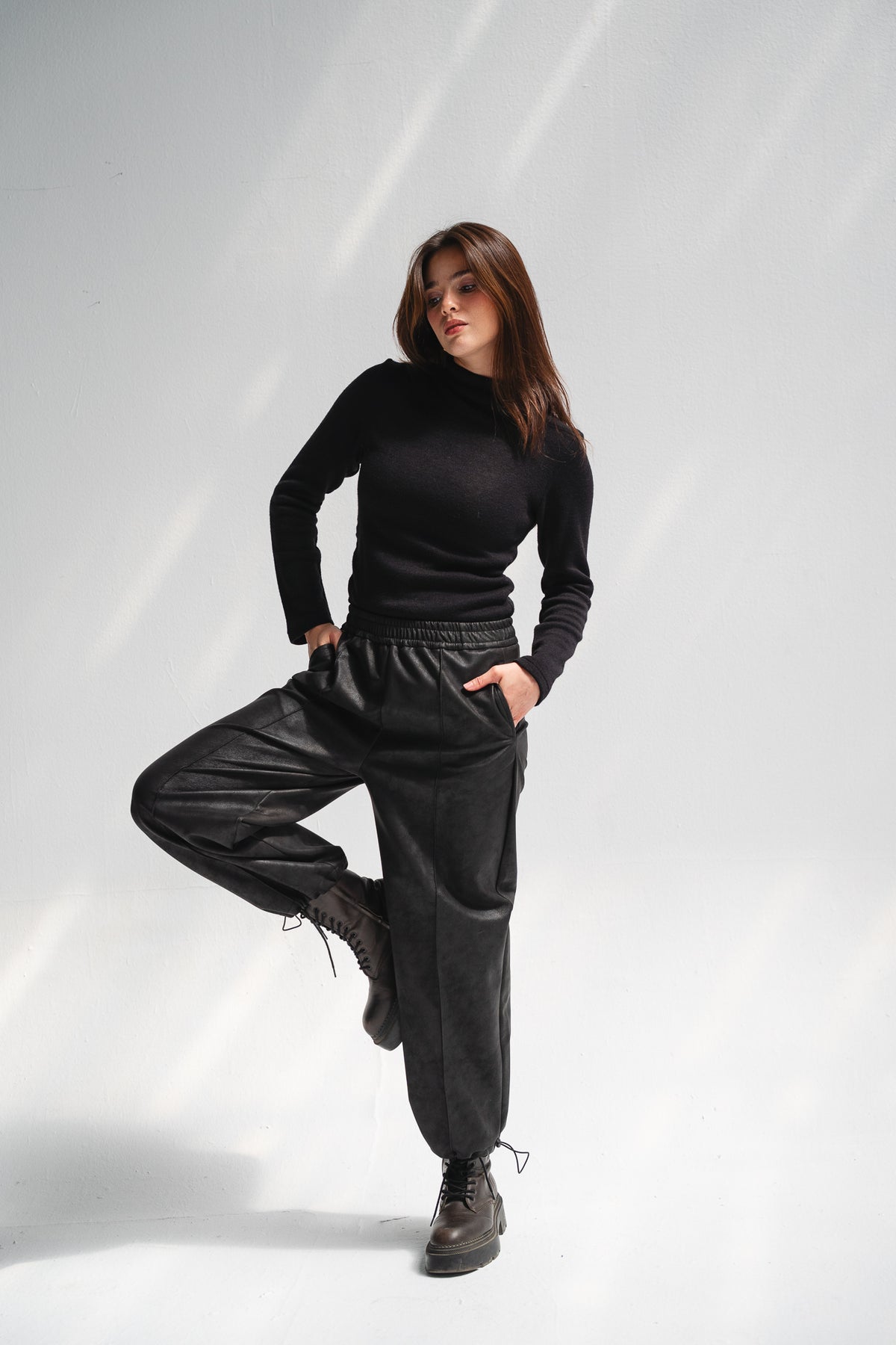 Balloon Leather Pants in Black