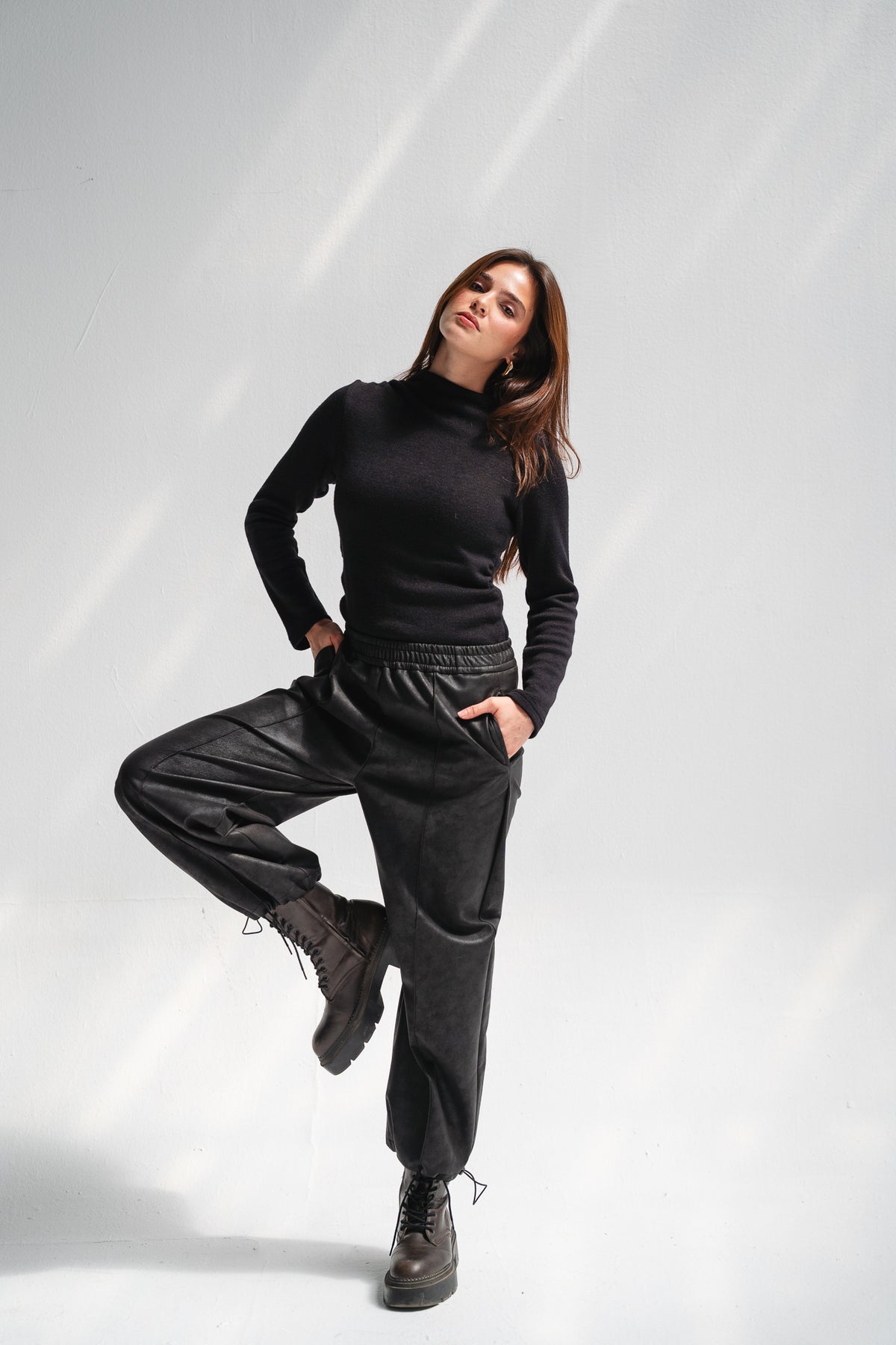 Balloon Leather Pants in Black