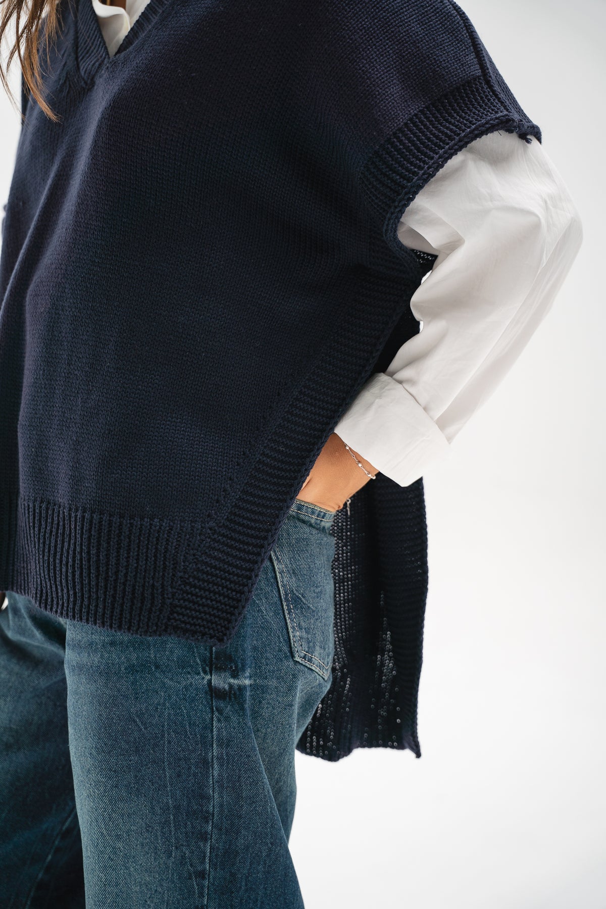 Last Call Vest in Navy
