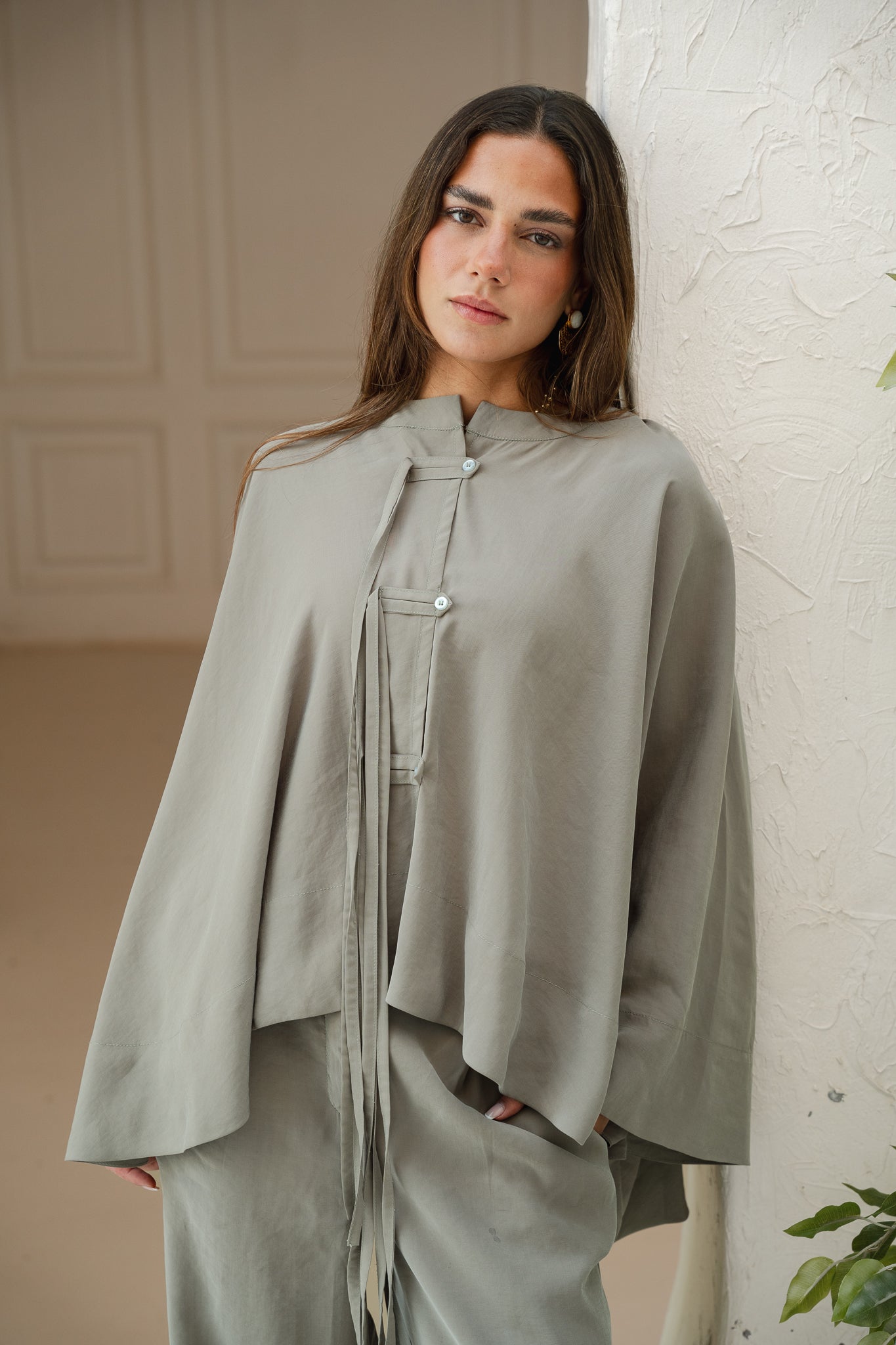 The Delicate Set in Olive