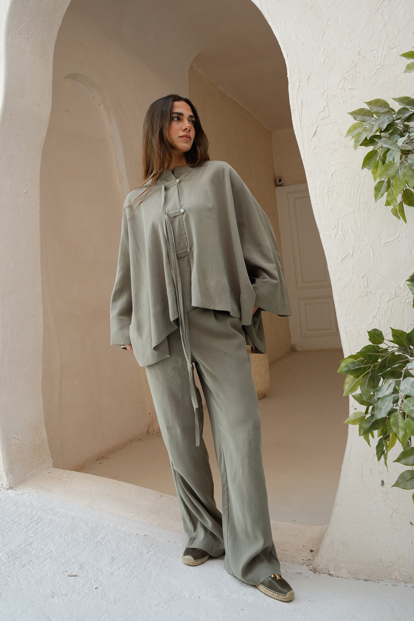 The Delicate Set in Olive