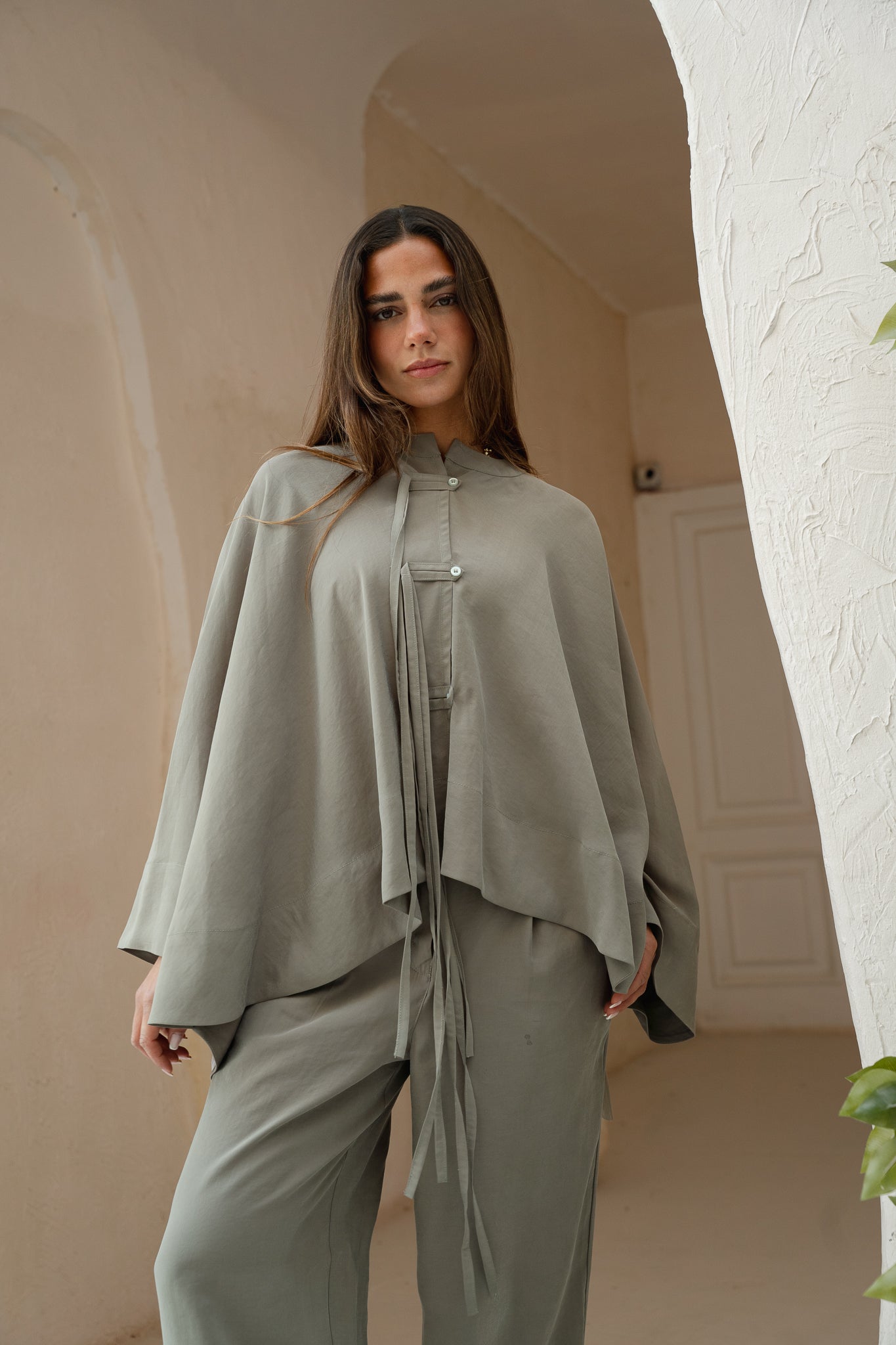The Delicate Set in Olive
