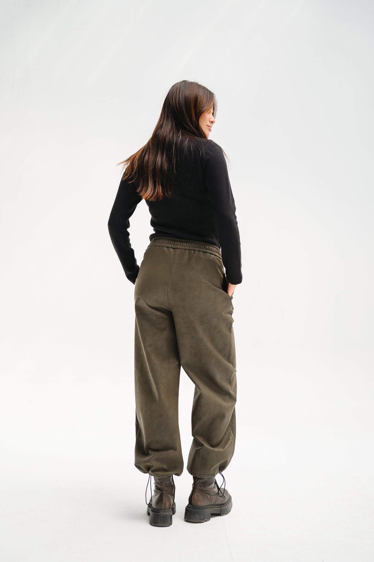 Balloon Leather Pants in Olive