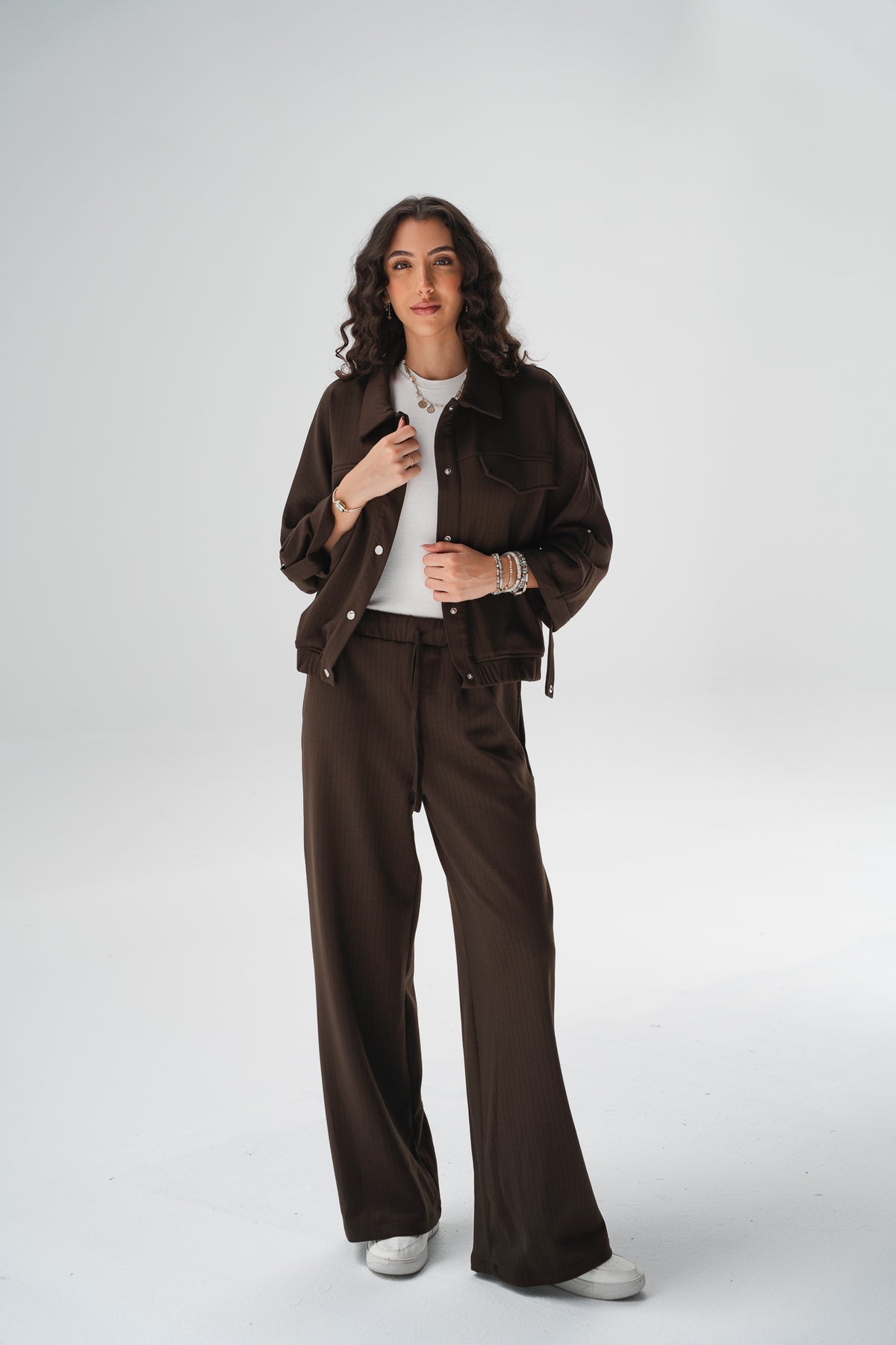 Chestnut Set in  Brown