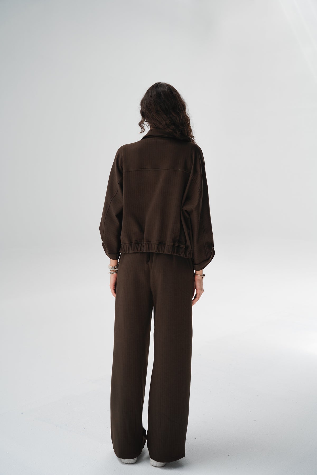 Chestnut Set in  Brown