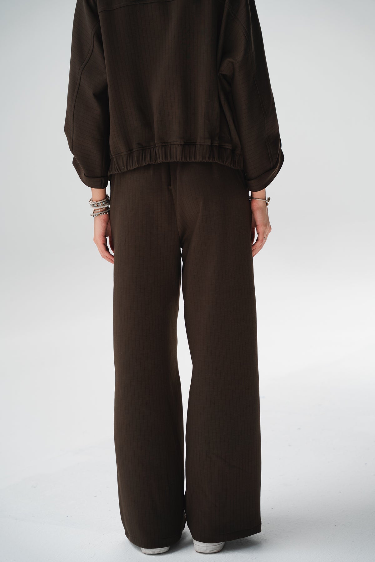 Chestnut Set in  Brown