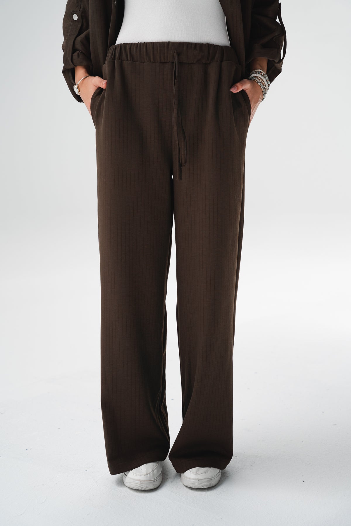 Chestnut Set in  Brown